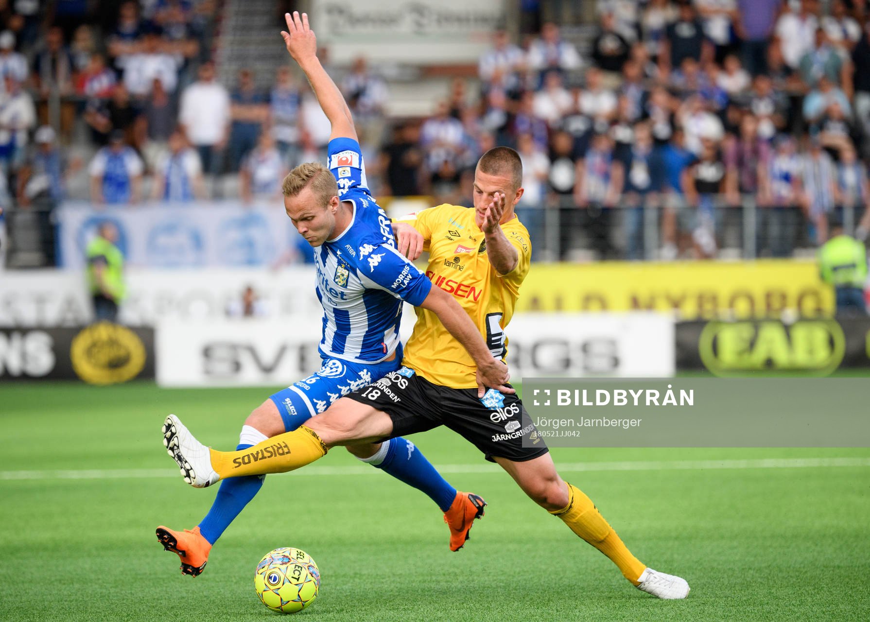 Elfsborgs Simon Olsson och IFK Göteborgs Gustav Engvall