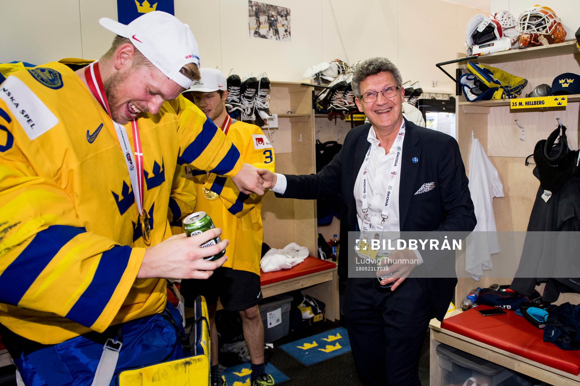 Sveriges målvakt Magnus Hellberg och lagledare Lars-Henry
