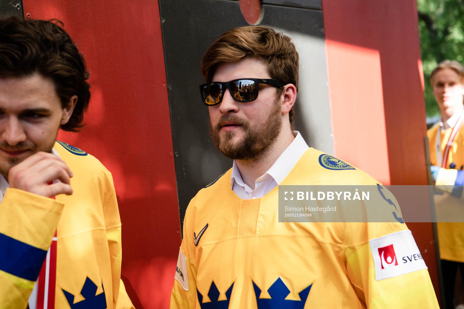 Mikael Wikstrand firar VM-guldet i Kungsträdgården dagen