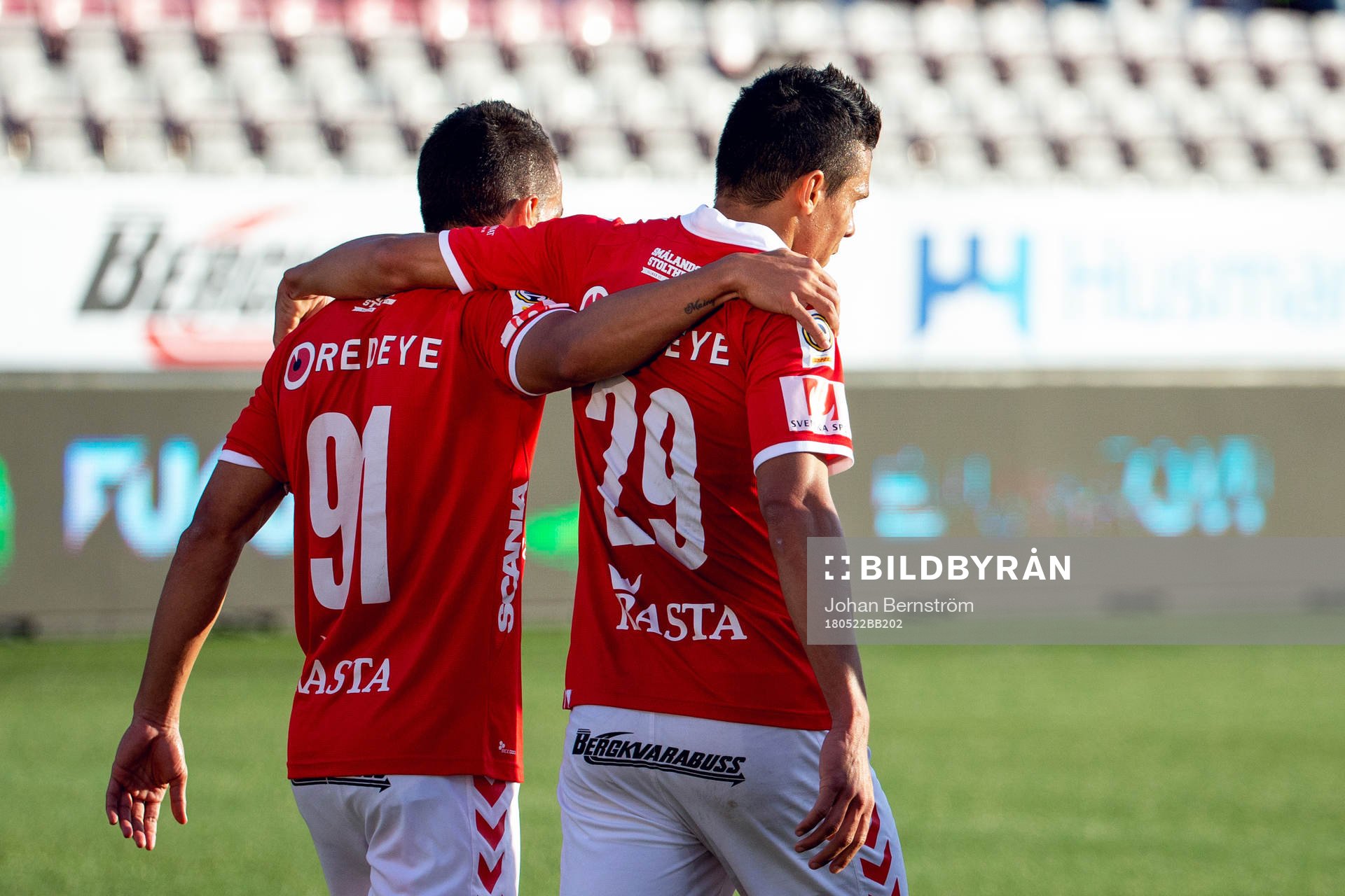 Kalmars Hiago Ramiro och Romário Pereira Sipião jublar