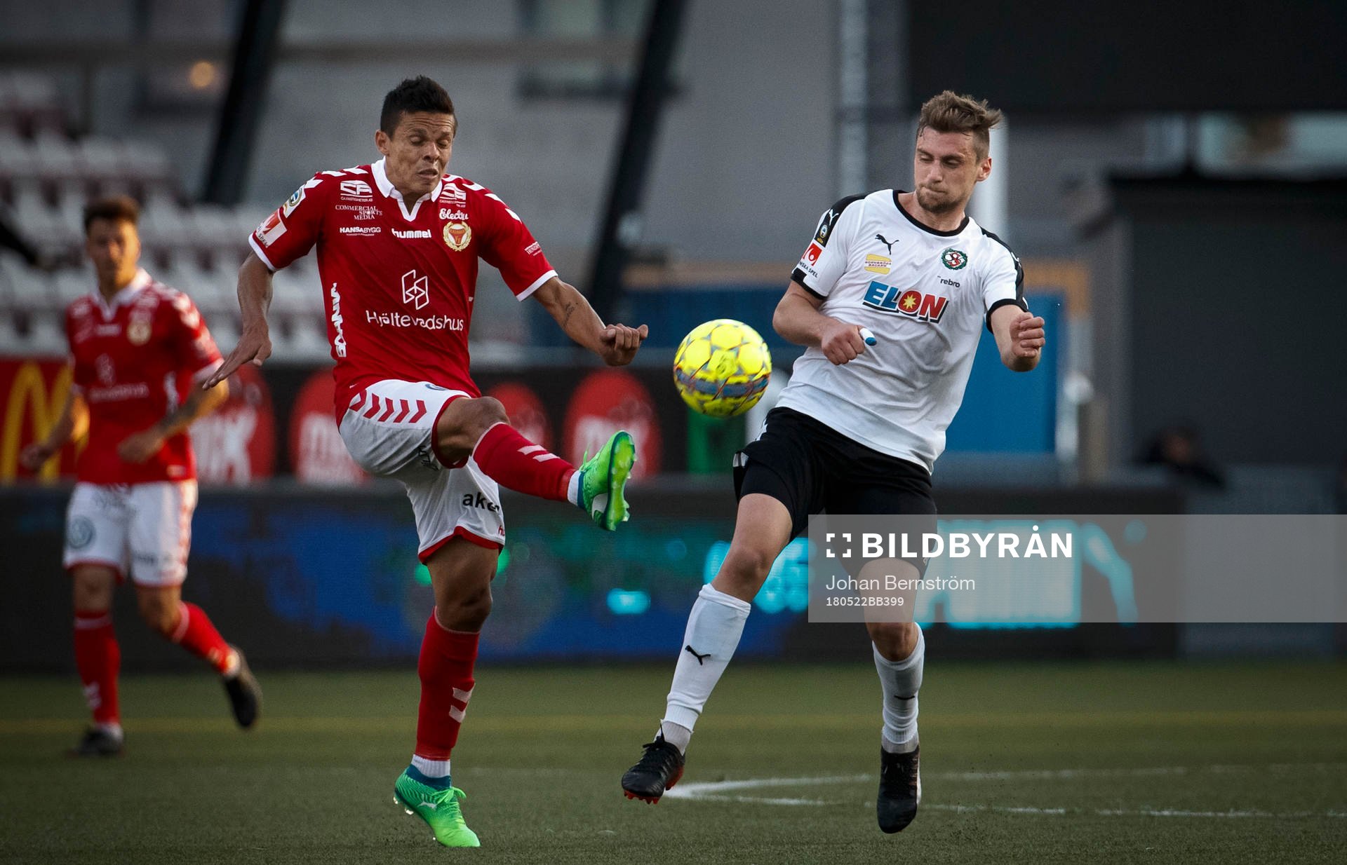 Kalmars Romário Pereira Sipião och Örebros Filip Rogic