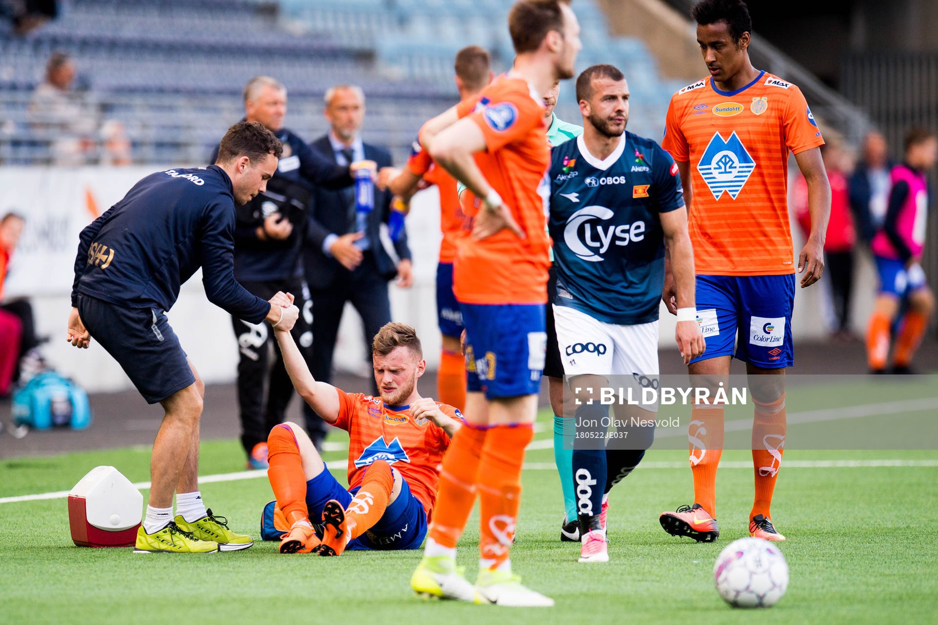 Adam Örn Arnarson of Aalesund with an injury