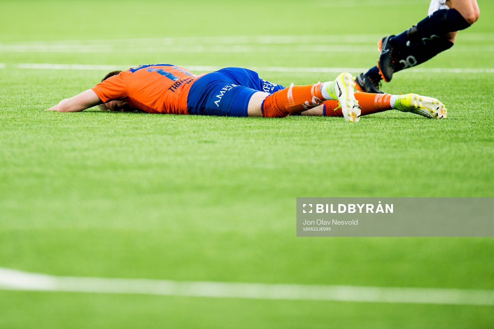 Aron Elís Thrándarson of Aalesund with an injury