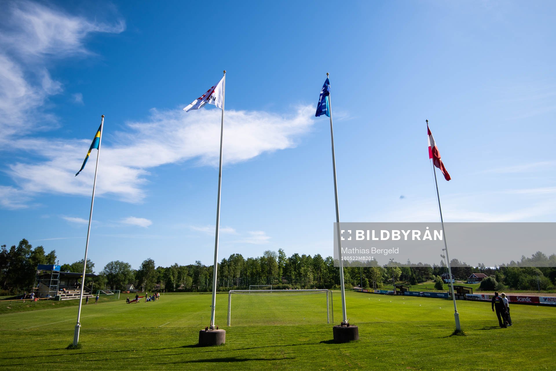 Flaggor på Ivans Färg Arena