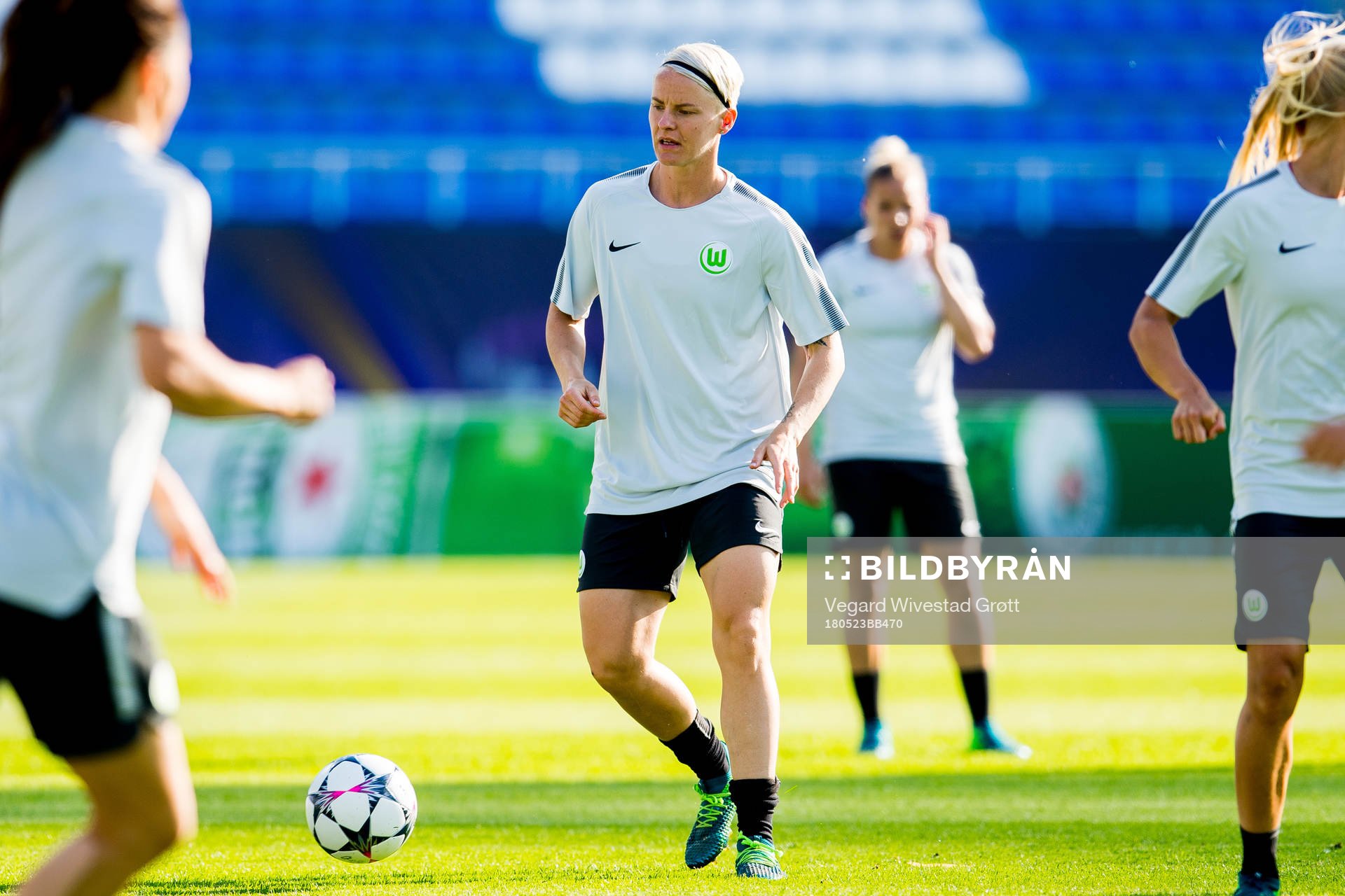 Nilla Fischer of Wolfsburg