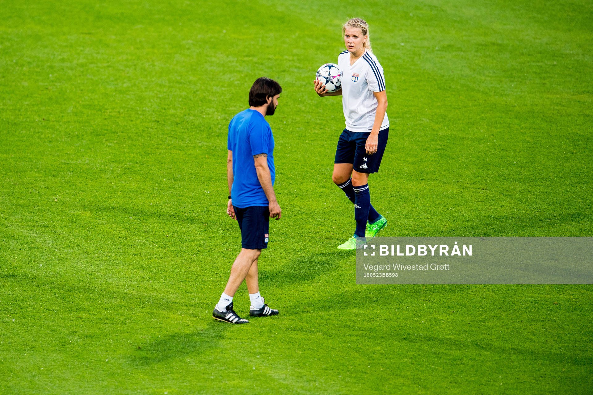 Ada Hegerberg and Reynald Pedros, head coach of Lyon