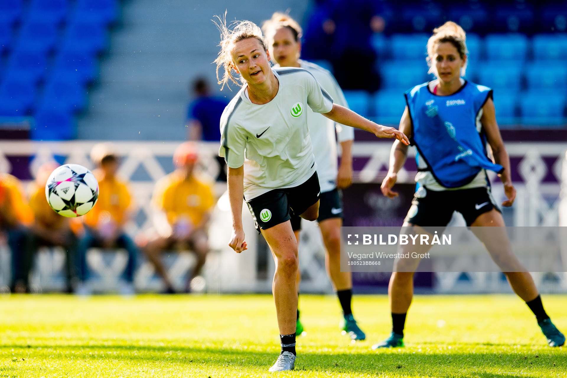 Caroline Graham Hansen of Wolfsburg