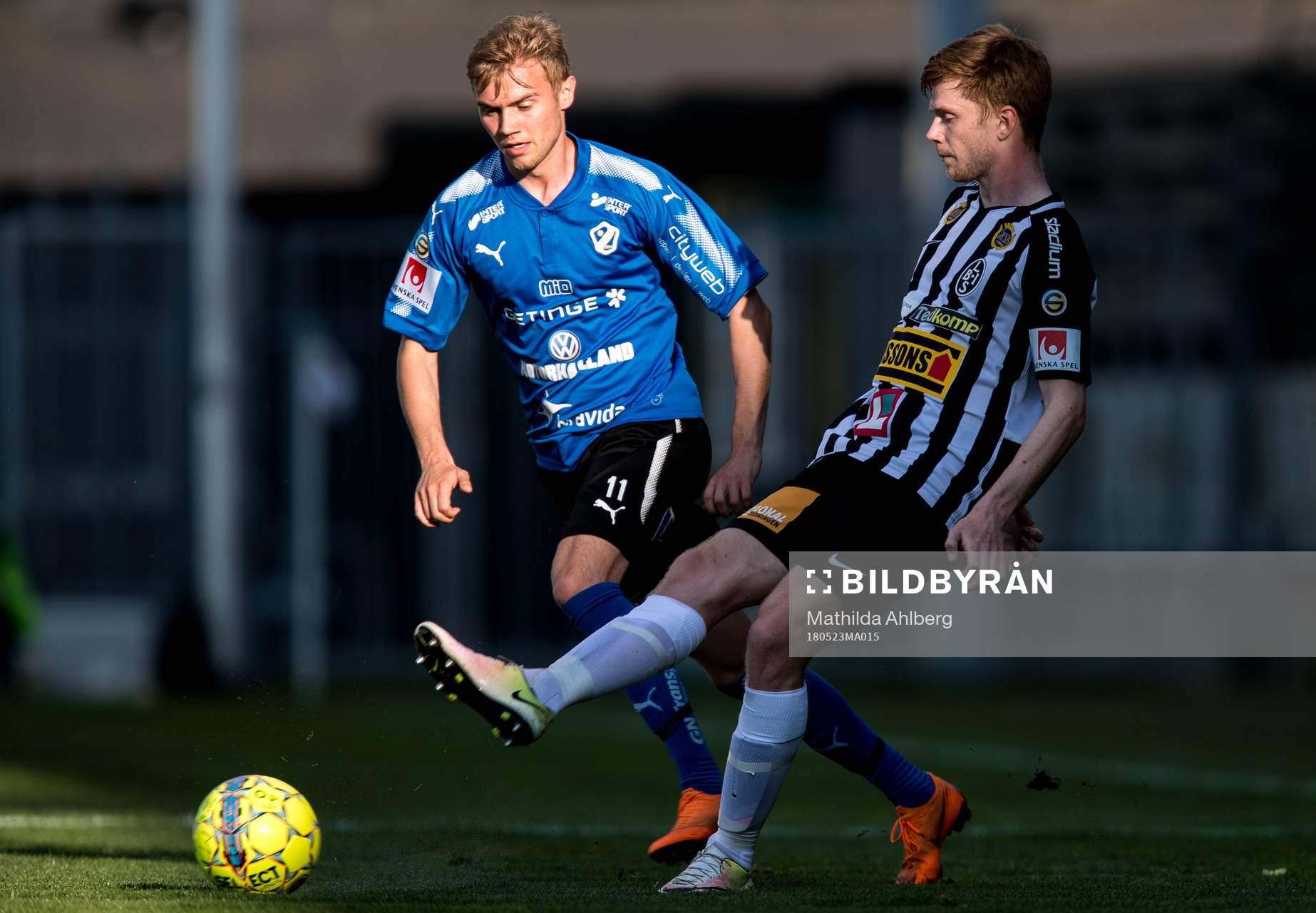 Halmstads Tryggvi Hrafn Haraldsson och Landskronas Dennis