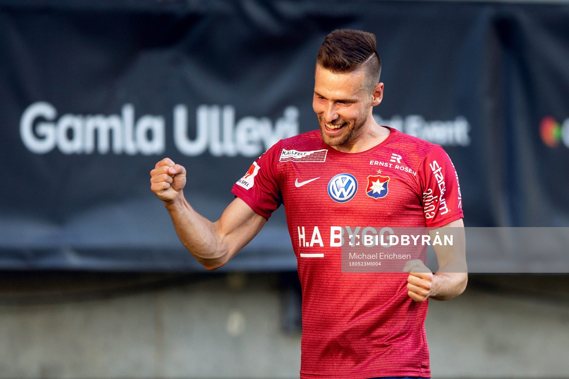 Örgrytes Daniel Sliper jublar efter 1-0 under fotbollsmatchen i Superettan mellan Örgryte och Värnamo den 23 maj 2018 i Göteborg.
