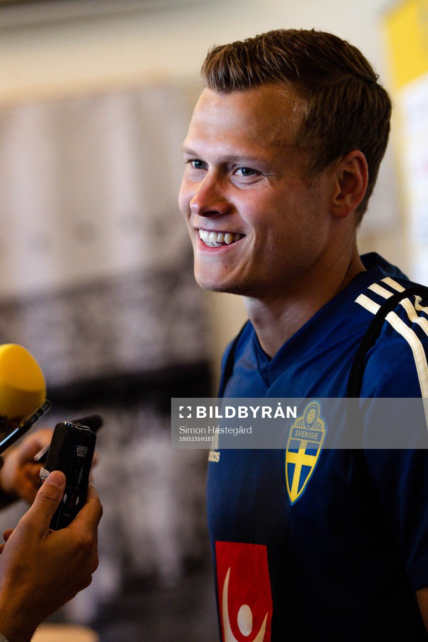 Viktor Claesson i mixed zone