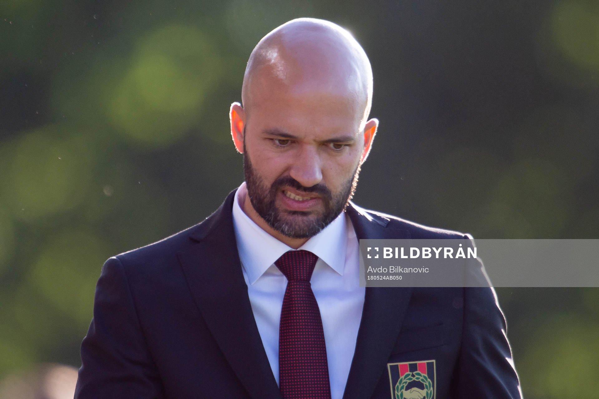 Brommapojkarna huvudtränare Luis Pimenta deppar