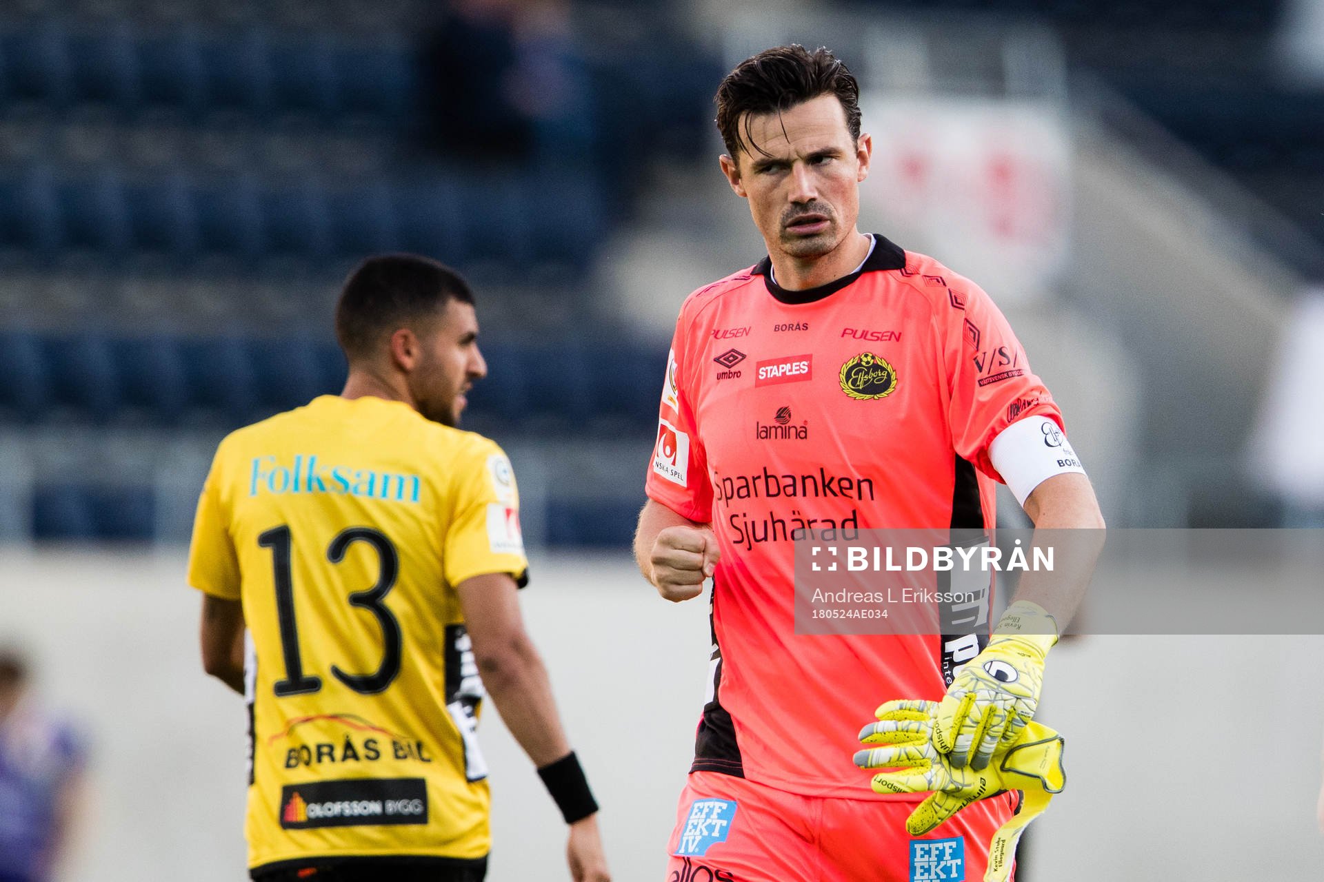 Elfsborgs målvakt Kevin Stuhr Ellegaard knyter näven