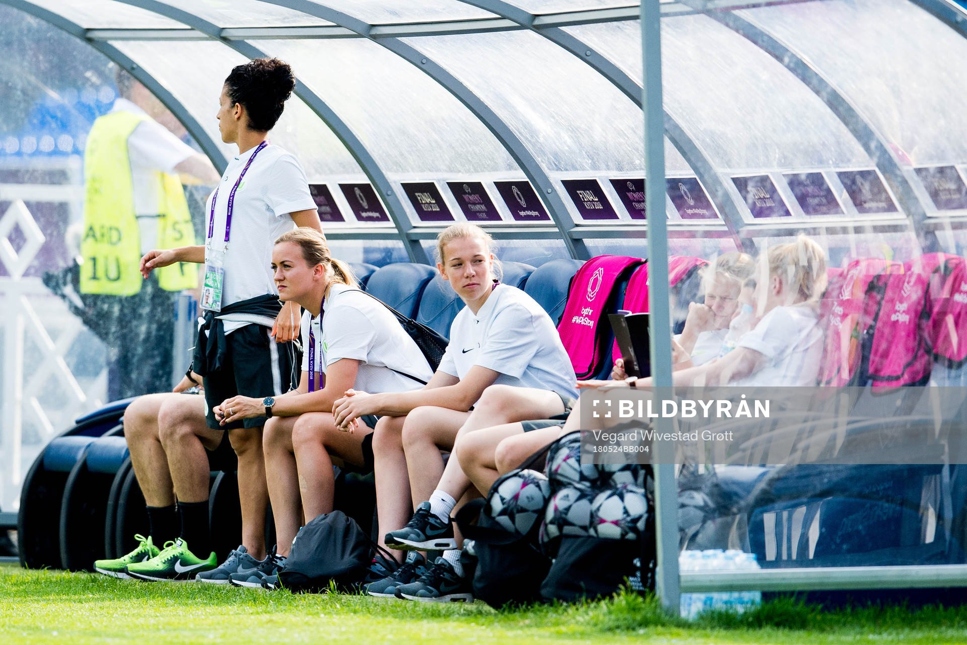 Kristine Minde of Wolfsburg at the bench