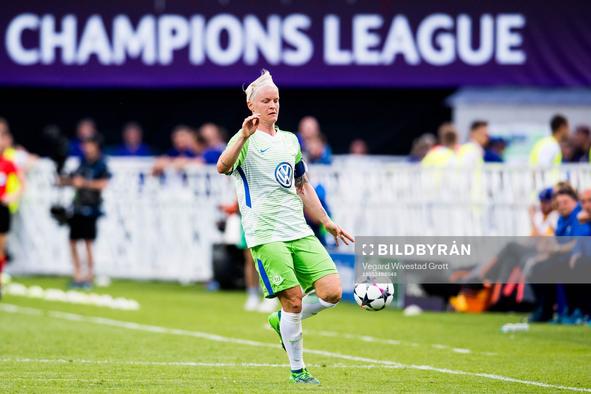 Nilla Fischer of Wolfsburg