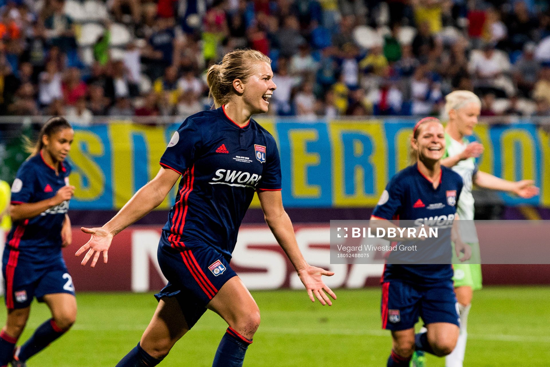 Ada Hegerberg of Lyon celebrates