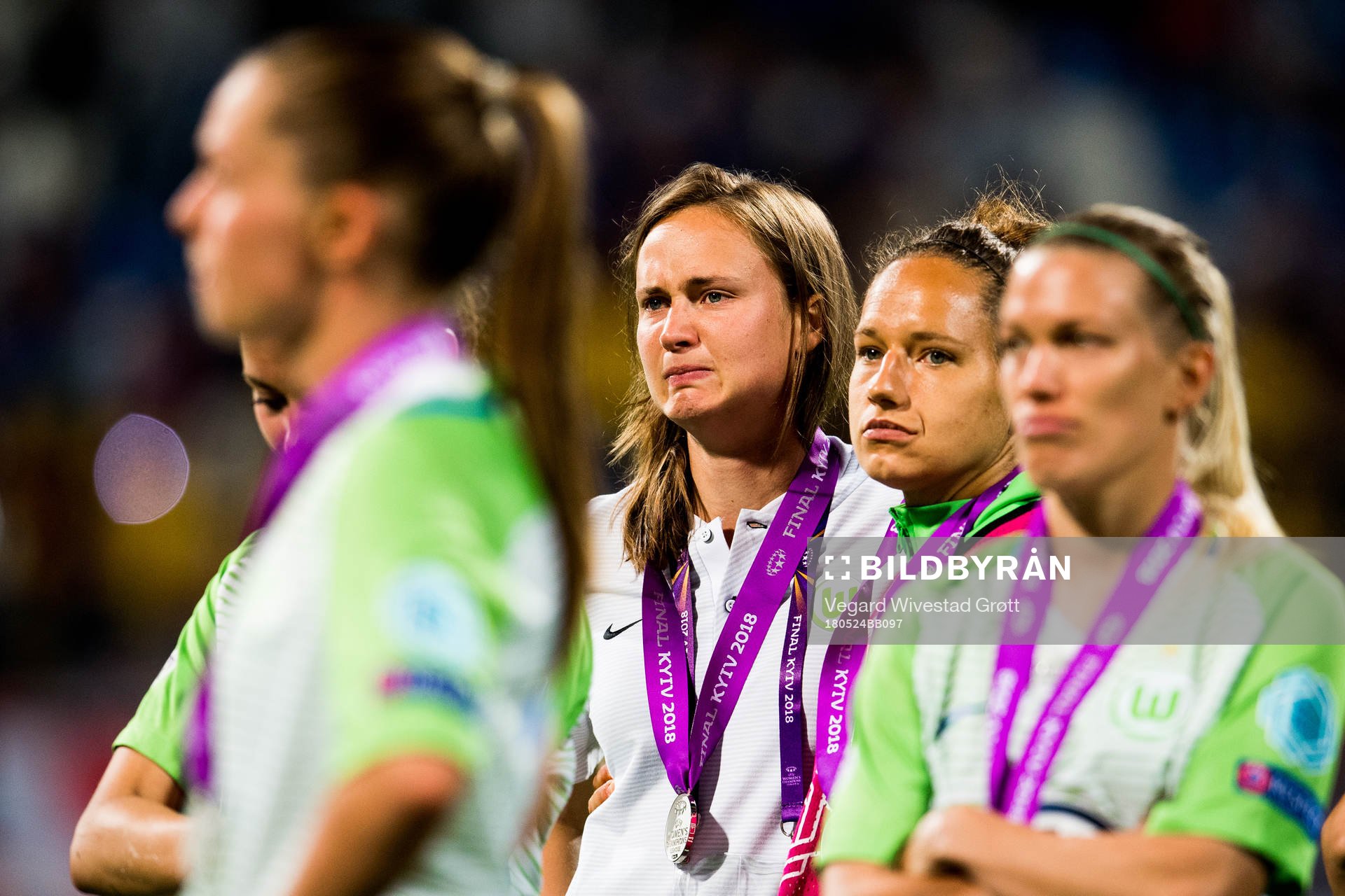 Caroline Graham Hansen of Wolfsburg looks dejected
