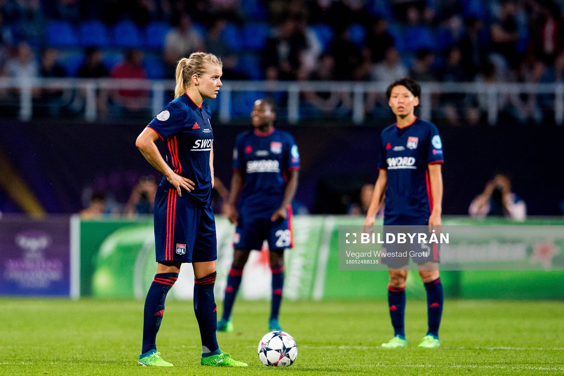 Ada Hegerberg of Lyon looks dejected