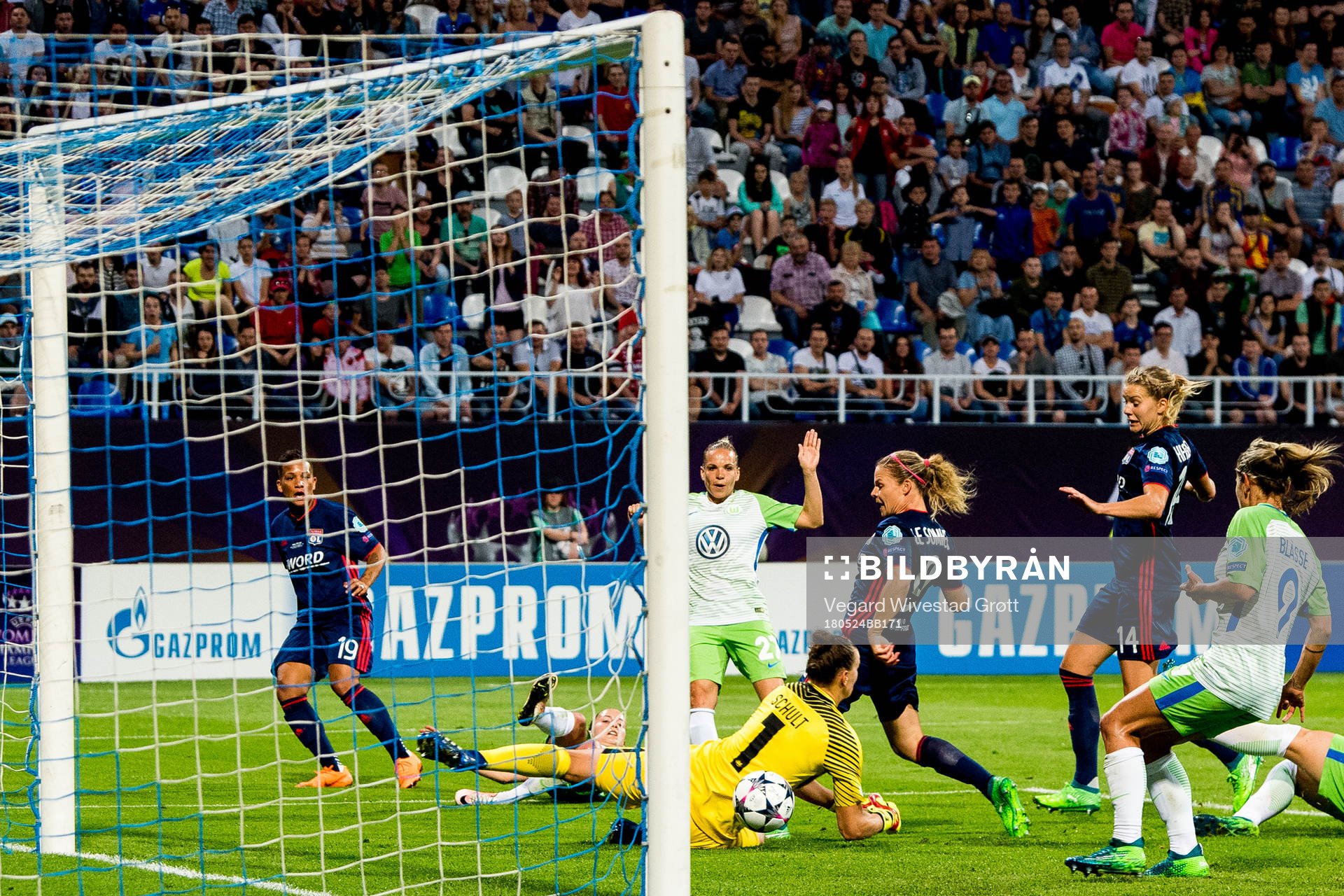 Eugénie Le Sommer of Lyon scores 2-1 in the extra-time