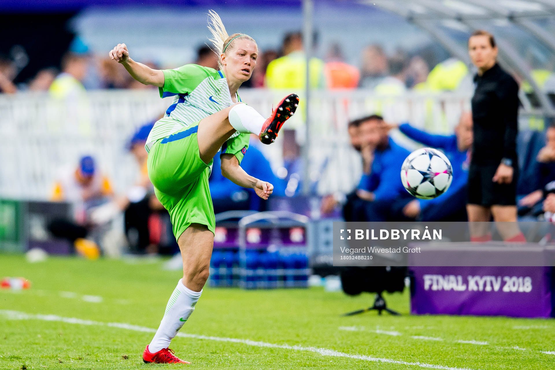 Lara Dickenmann of Wolfsburg