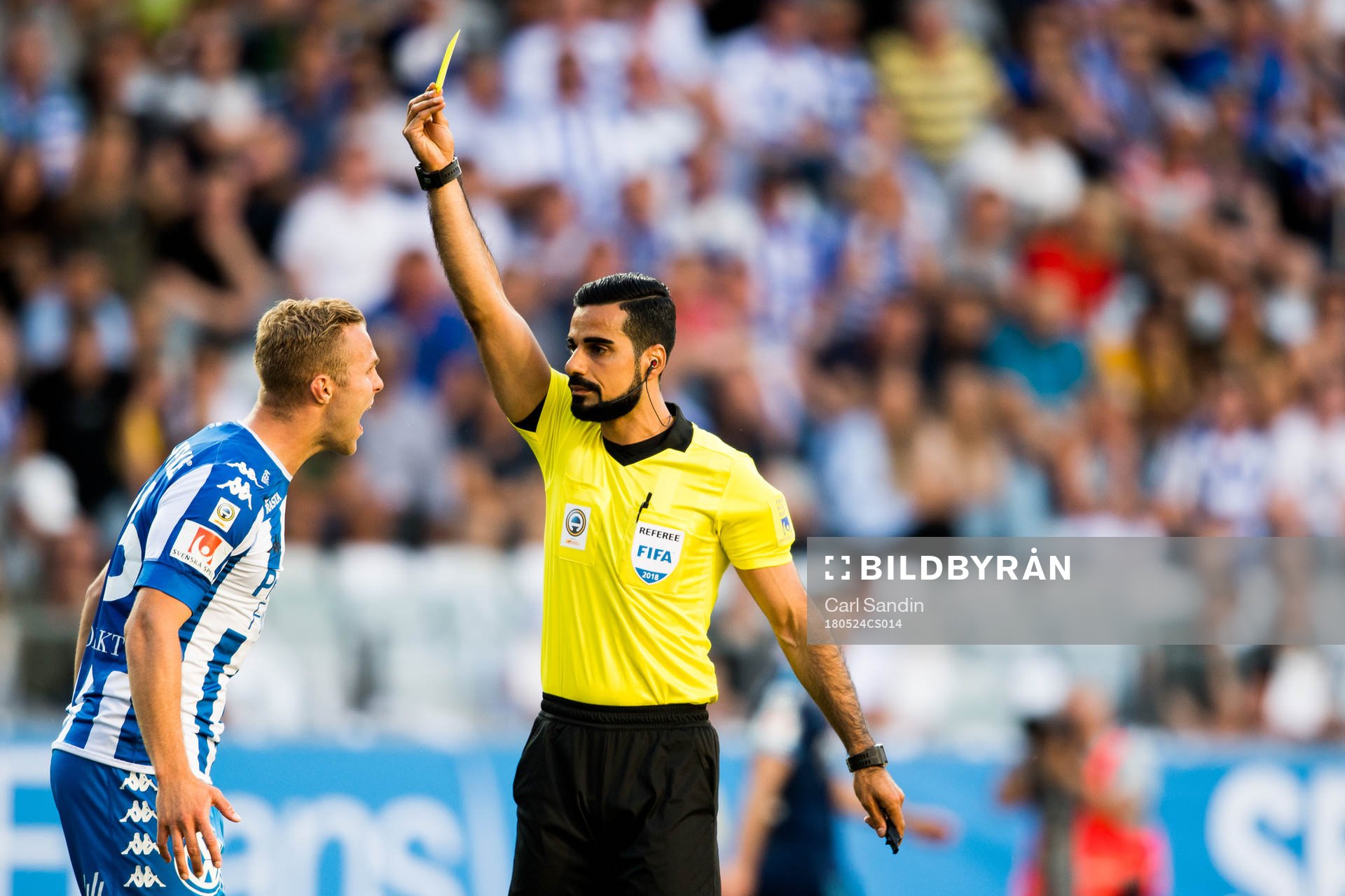 IFK Göteborgs Gustav Engvall får gult kort