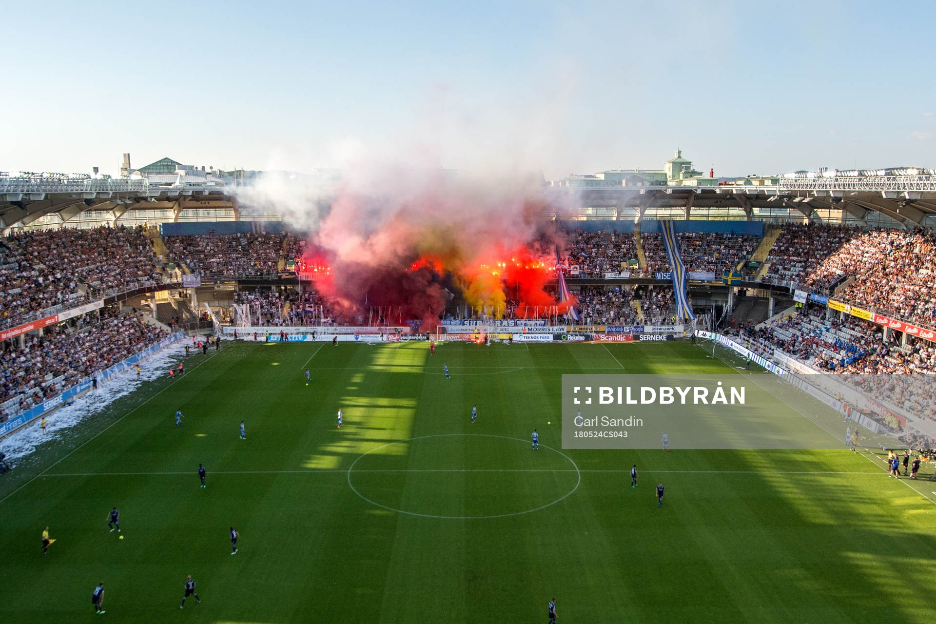 IFK Göteborgs supportrar har tifo på läktaren