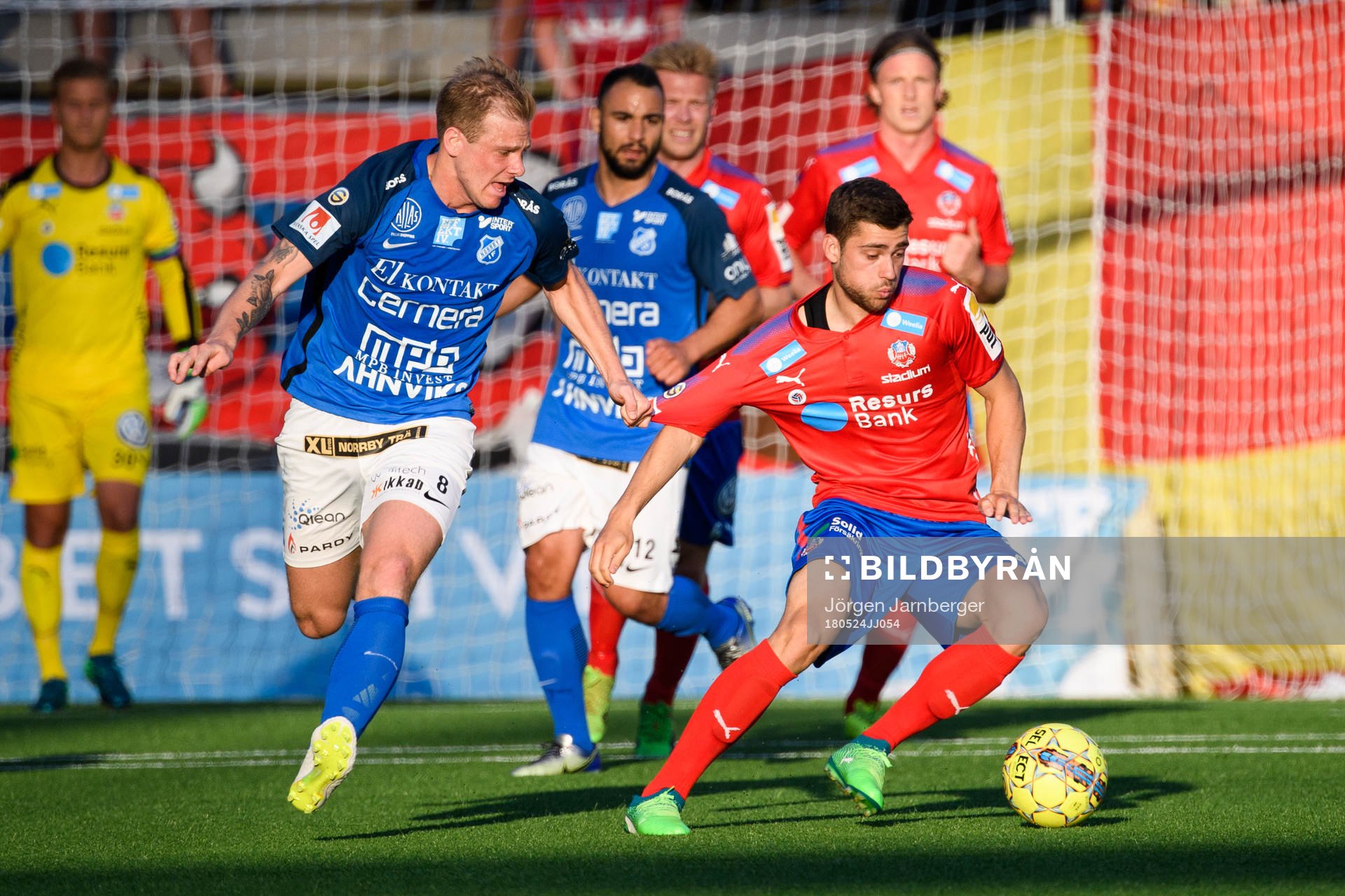 Helsingborgs Mattias Almeida Sundell och Norrbys Nicklas