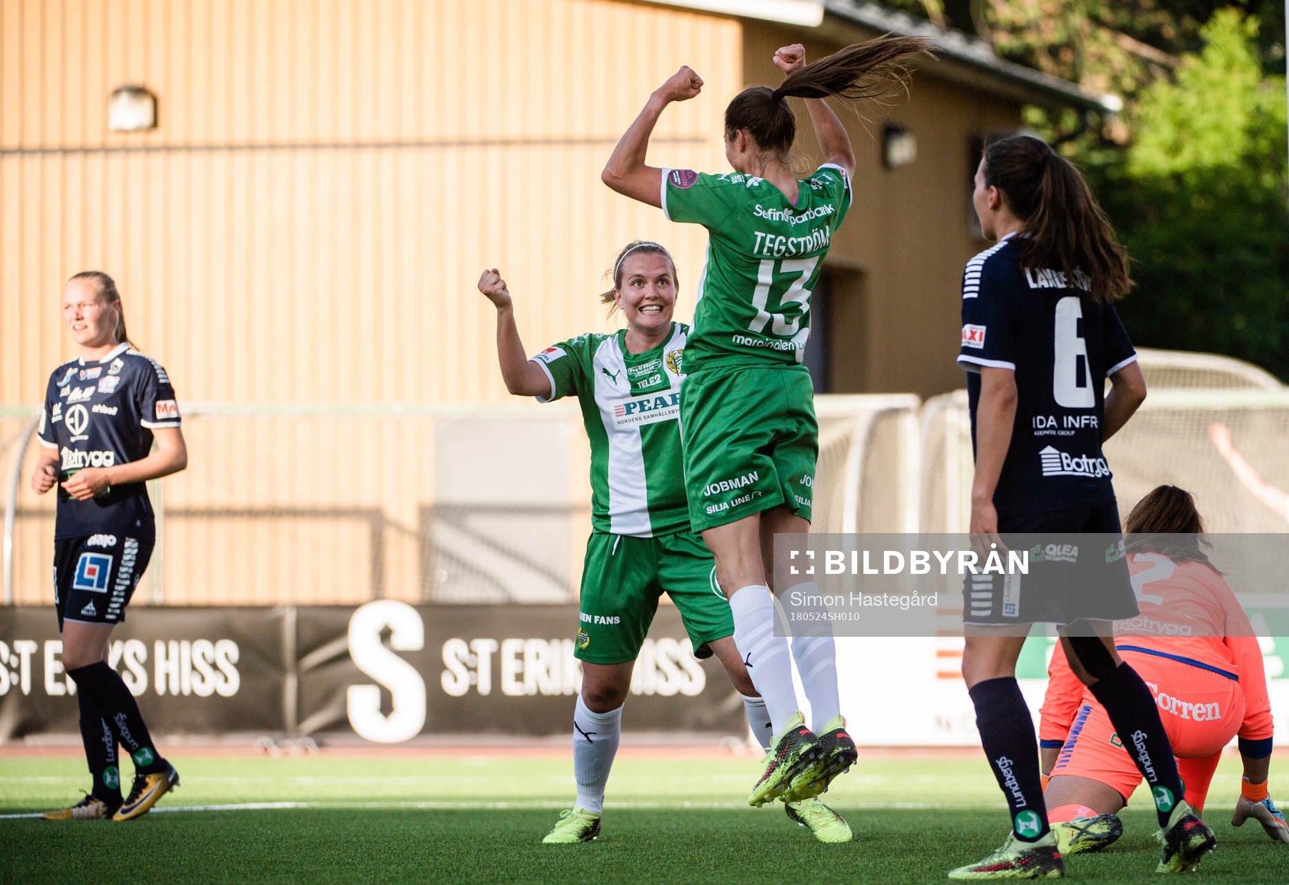 Hammarbys Julia Zigiotti Olme jublar