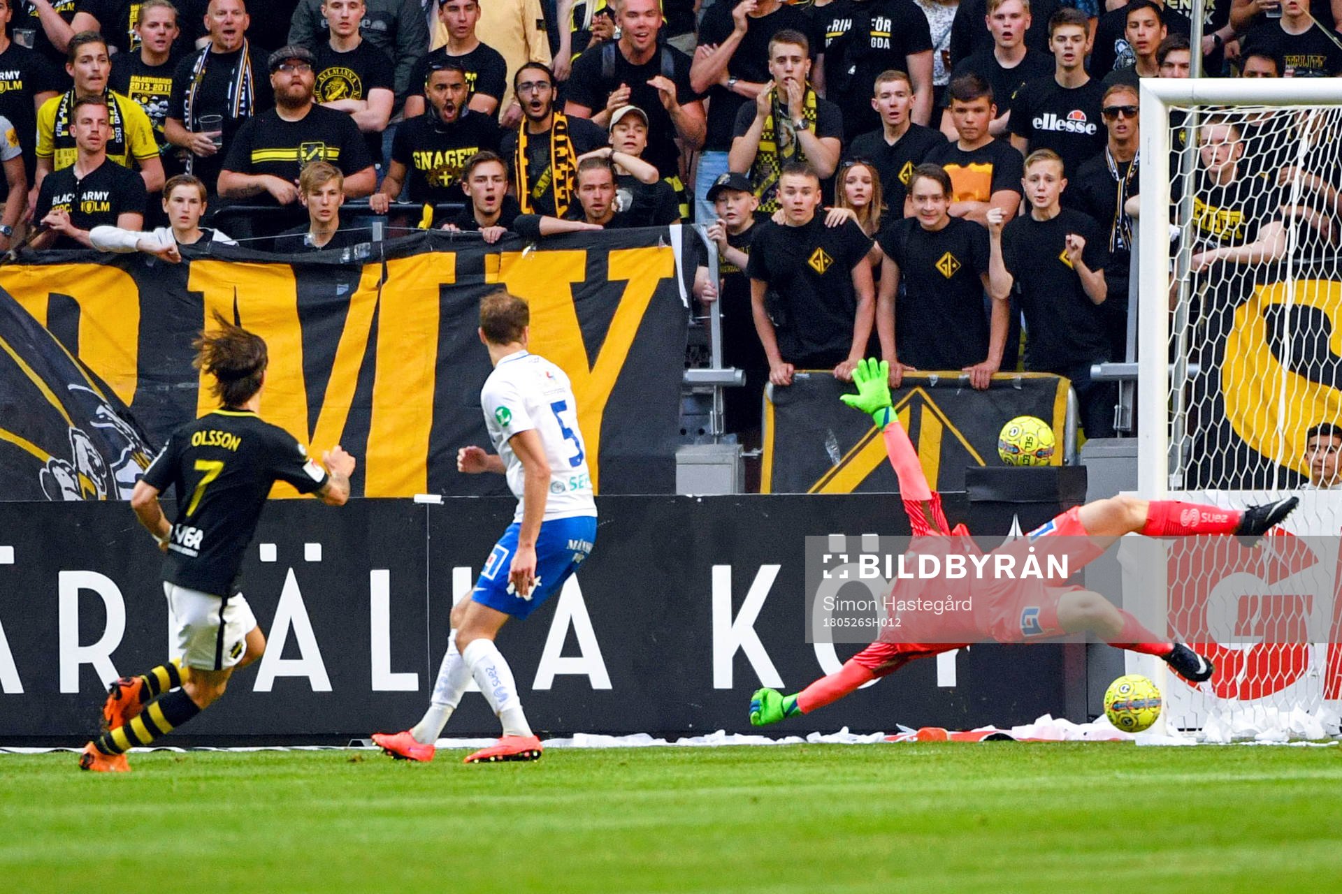 s Kristoffer Olsson gör 1-0