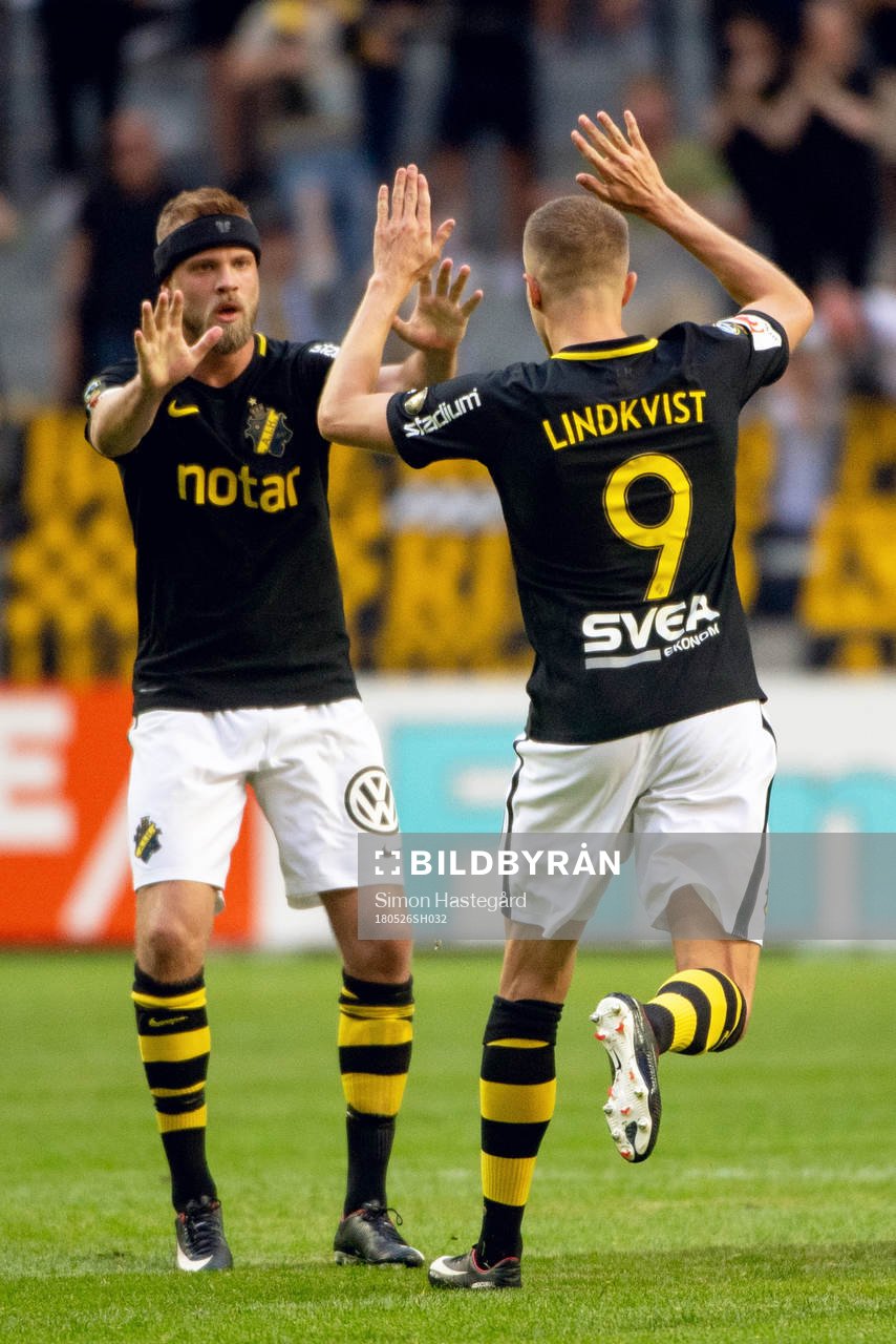 s Daniel Sundgren och AIK:s Rasmus Lindkvist jublar