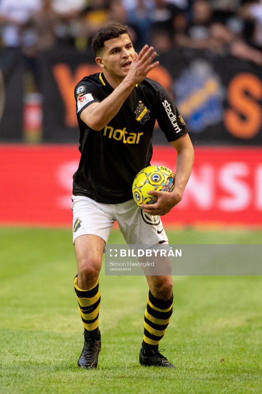 s Tarik Elyounoussi