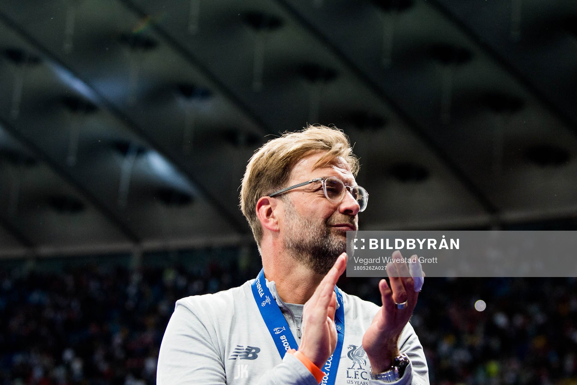 Jürgen Klopp, head coach of Liverpool, looks dejected