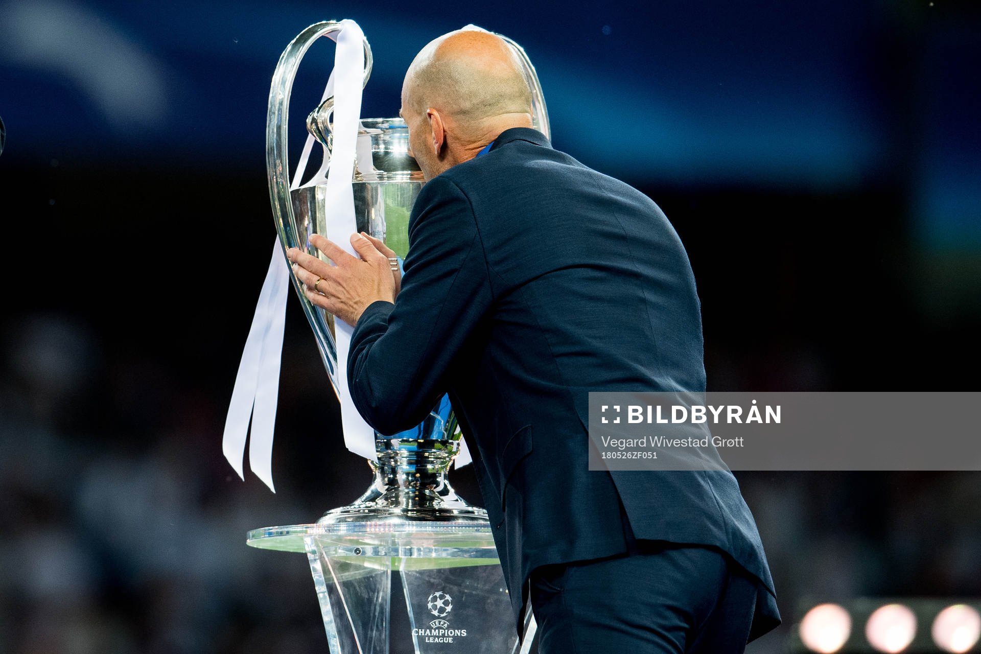 Zinedine Zidane, head coach of Real Madrid, kisses the