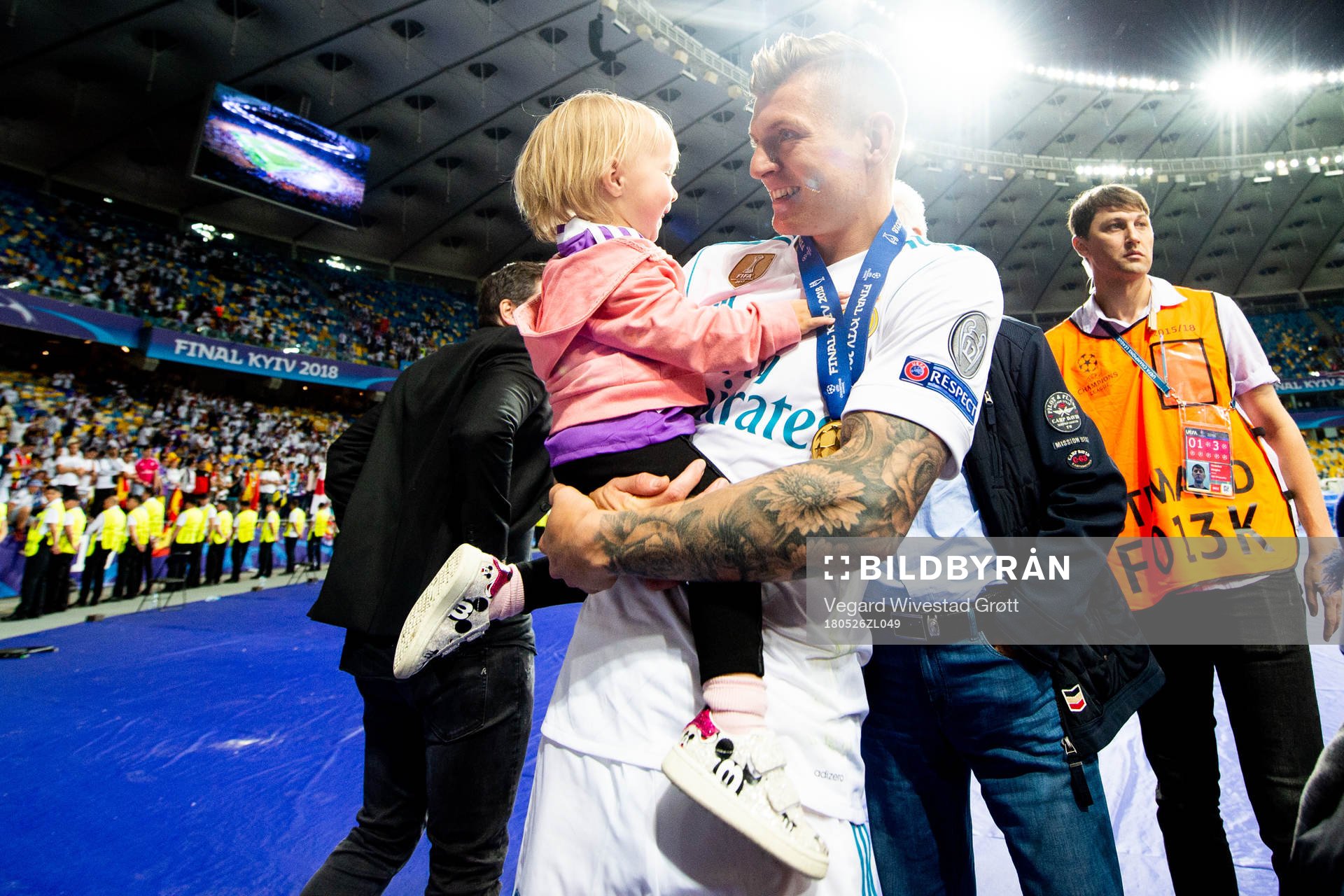 Toni Kroos of Real Madrid celebrates with his child