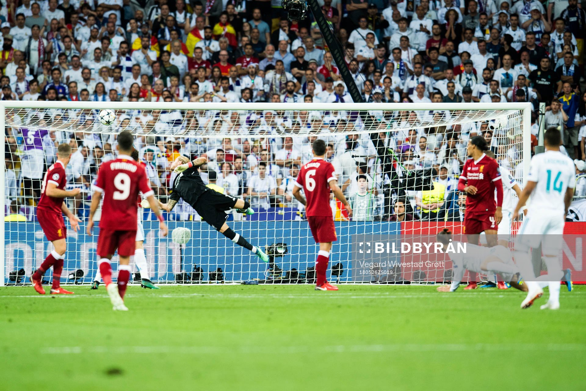 Goalkeeper Loris Karius of Liverpool lets in the 2-1 goal