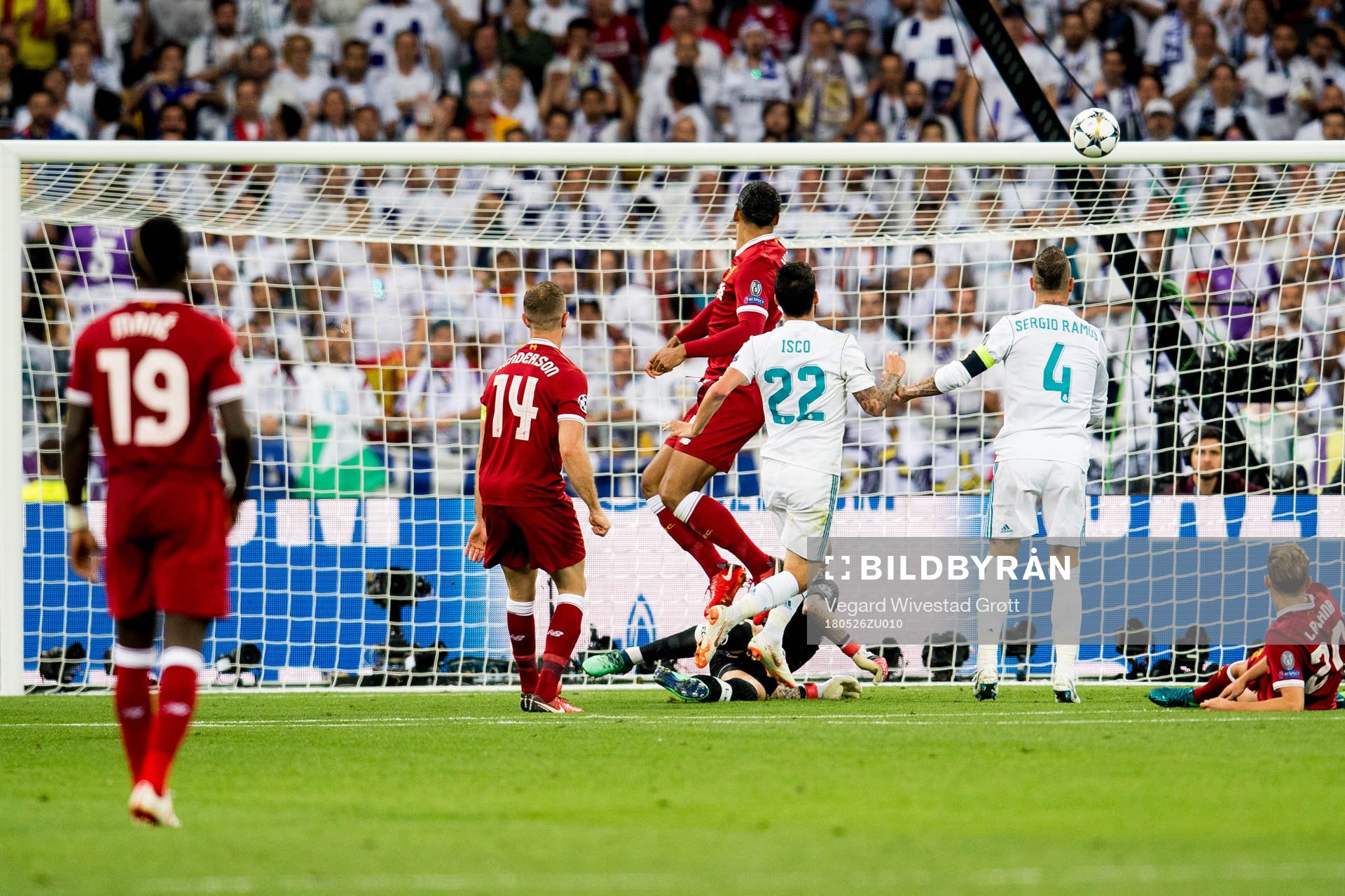 A shot from Isco of Real Madrid hits the bar during the UEFA Champions League final between Real Madrid and Liverpool on May 26, 2018 in Kyiv.