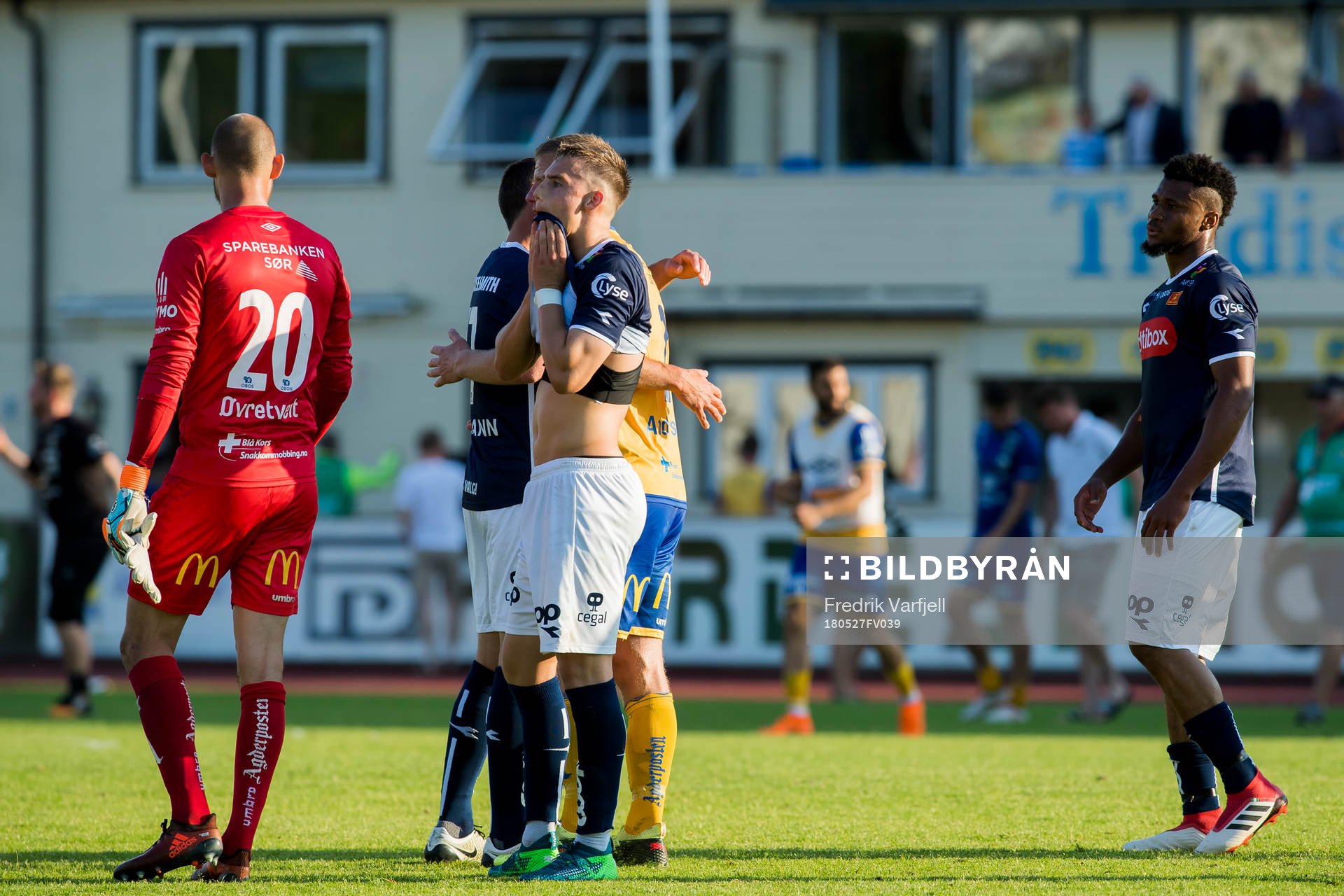 Markus Nakkim of Viking looks dejected