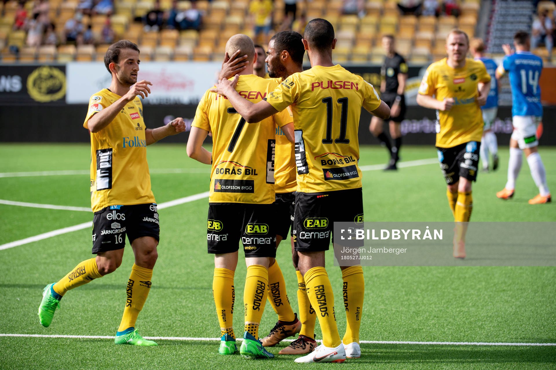 Elfsborgs Simon Lundevall jublar med lagkamrater