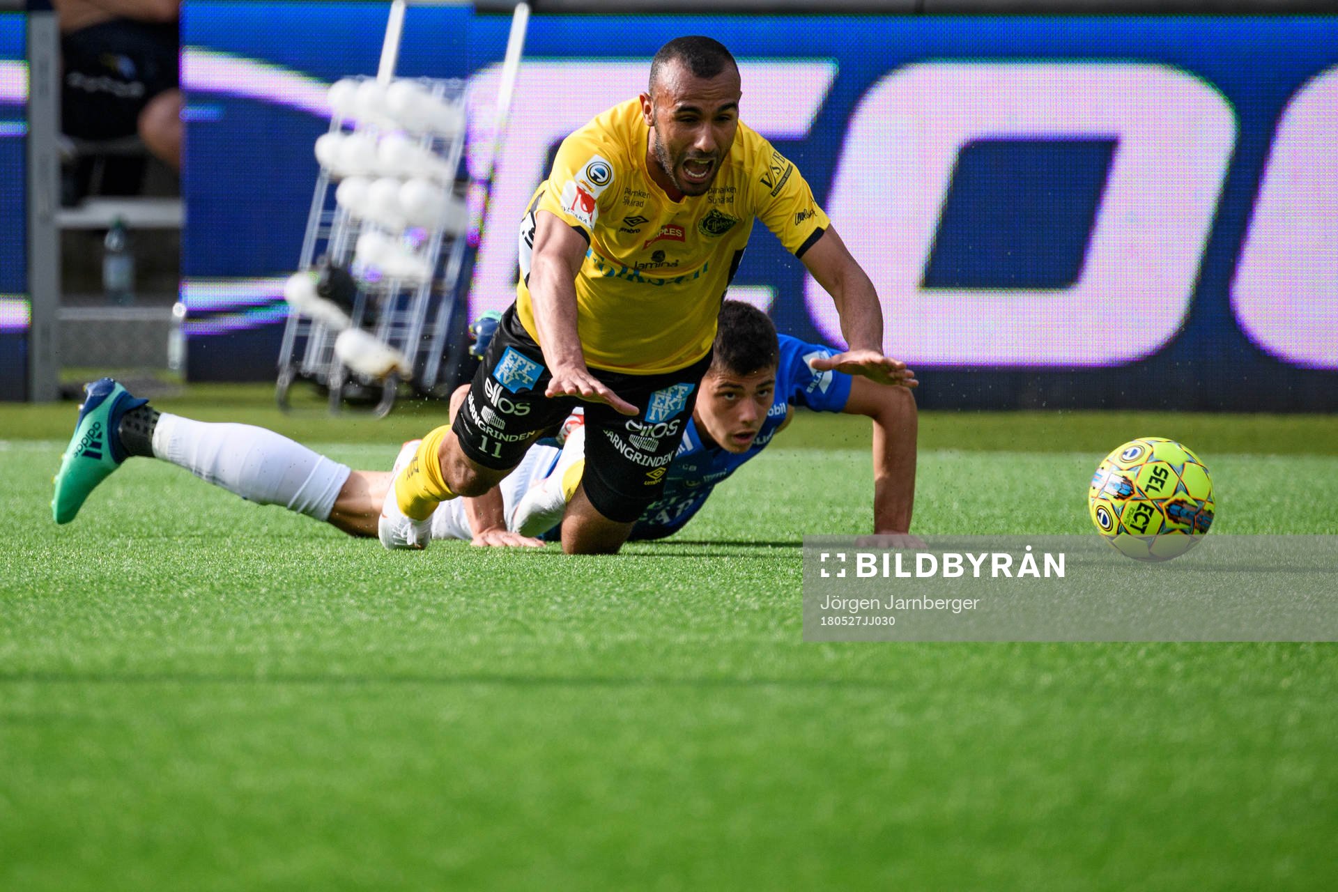 Elfsborgs Issam Jebali och Trelleborgs Denis Hadzikadunic