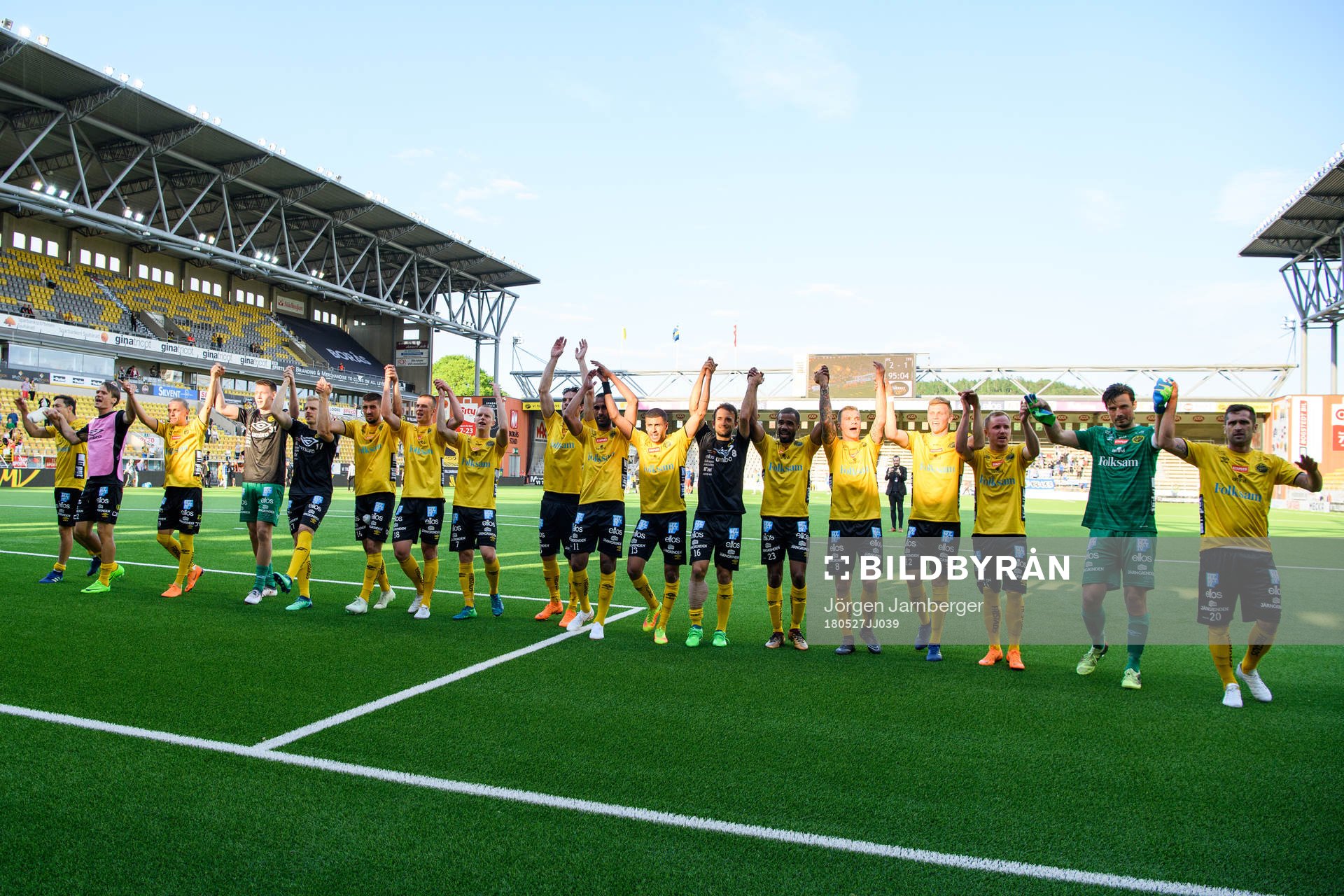 Elfsborgs spelare tackar publiken