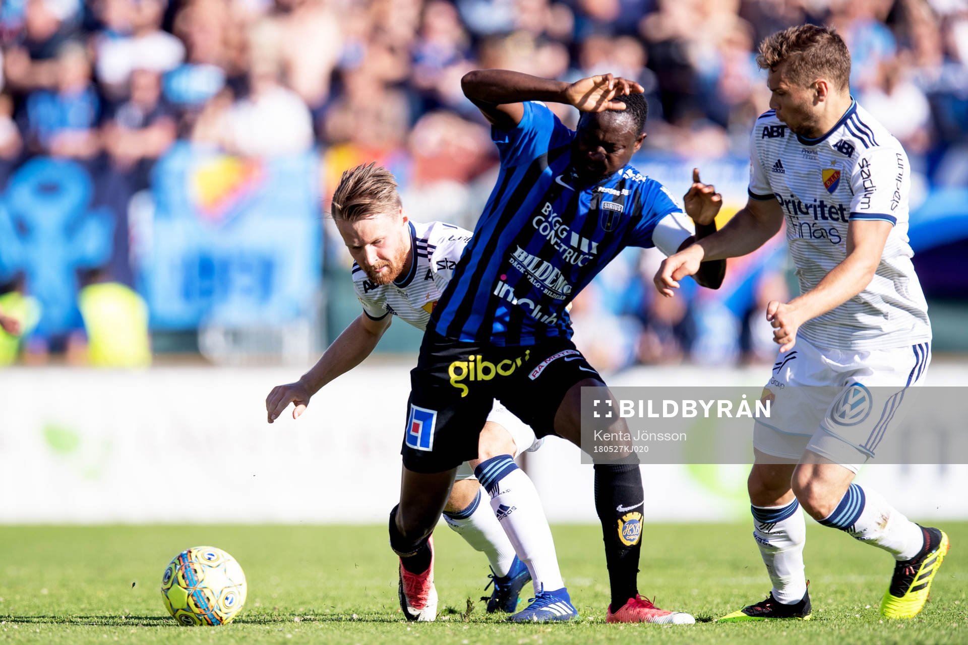 Sirius Moses Ogbu och Djurgårdens Jacob Une Larsson och