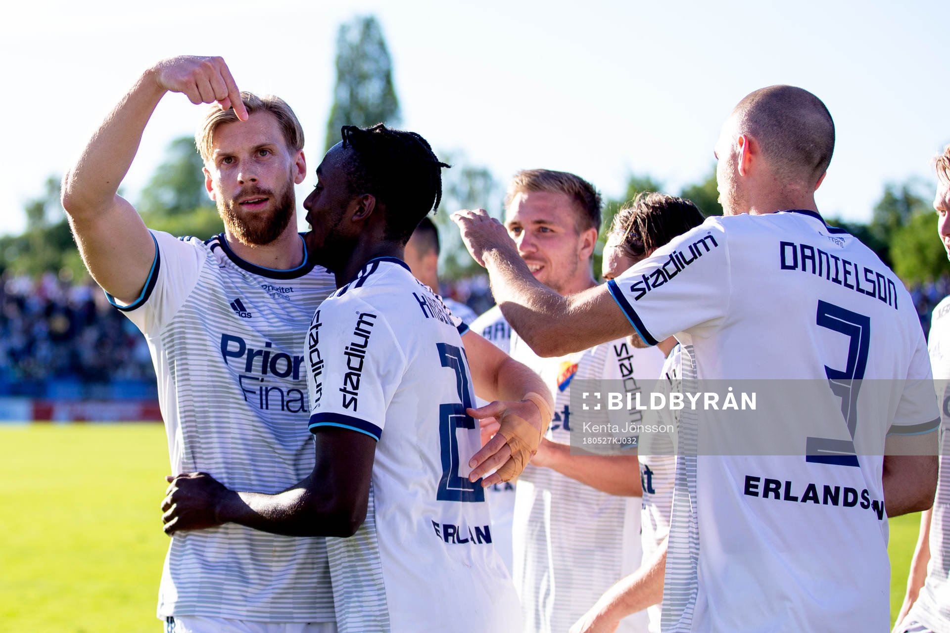 Djurgårdens Philana Tinotenda Kadewere jublar med