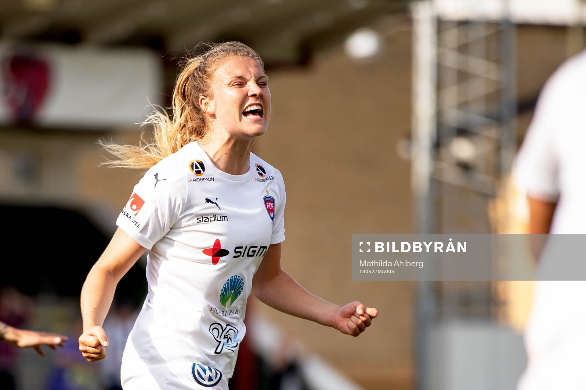 Rosengårds Fiona Brown jublar