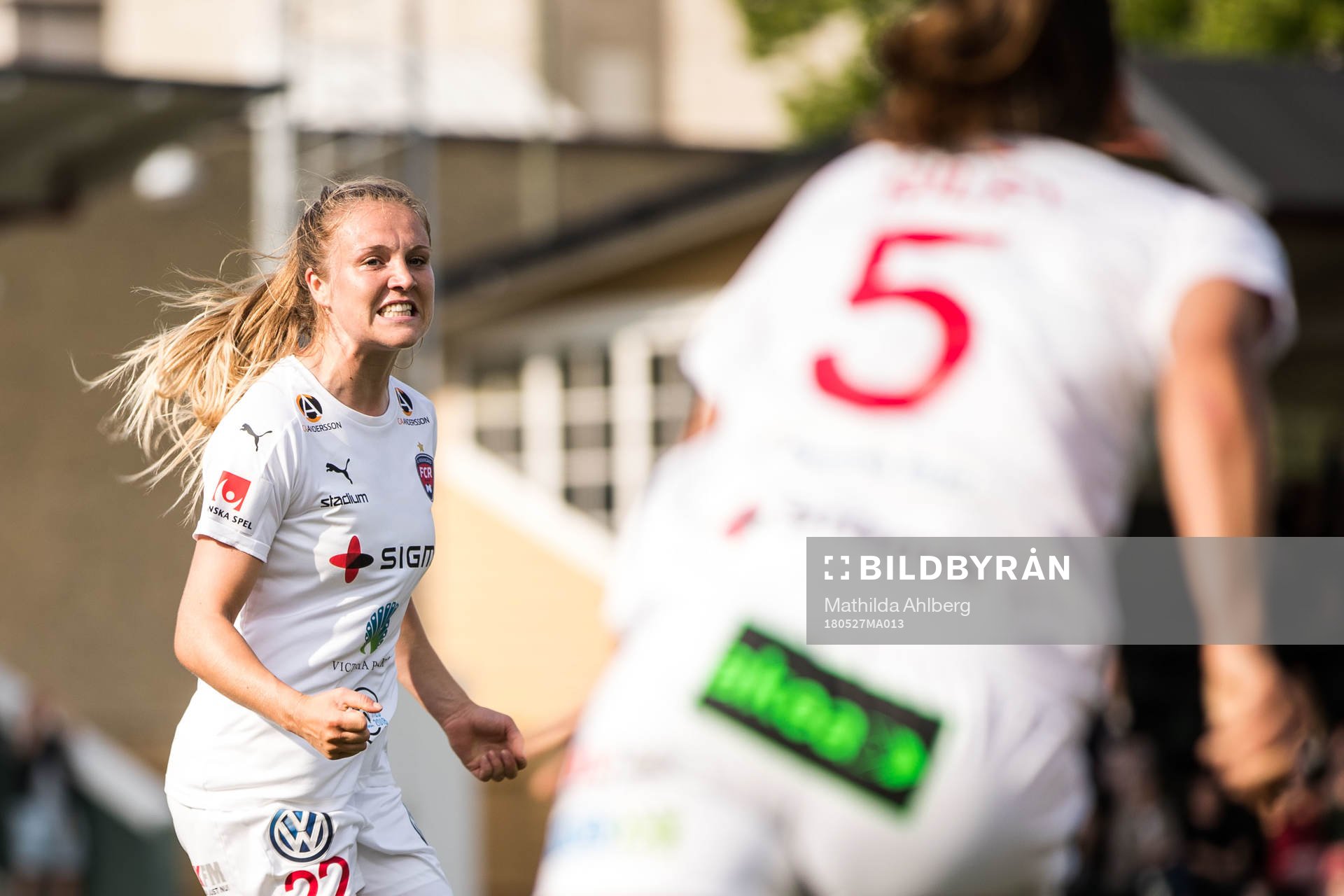 Rosengårds Fiona Brown jublar