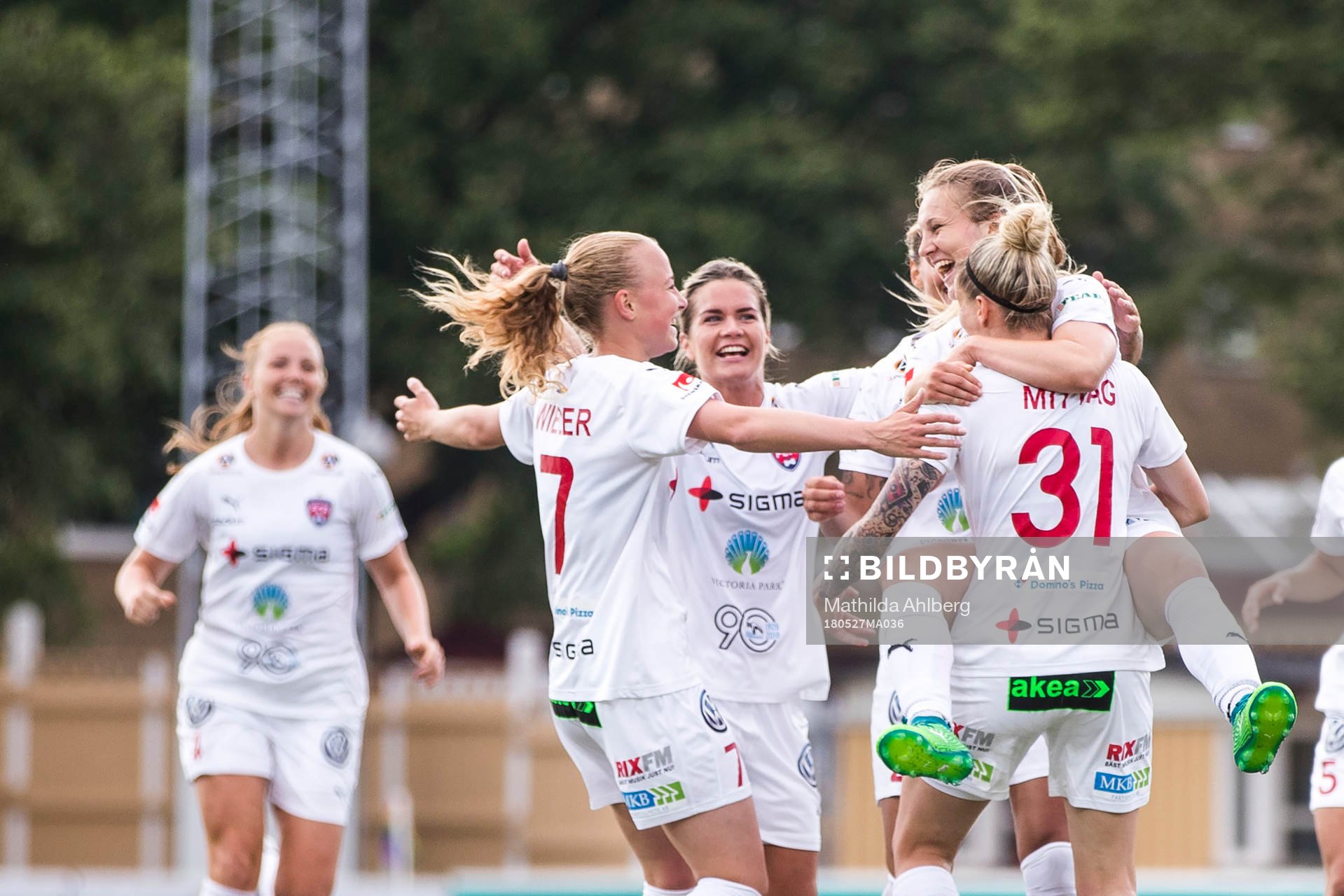 Rosengårds Fiona Brown jublar efter 2-2 under fotbollsmatchen i Damallsvenskan mellan FC Rosengård och Vittsjö den 27 maj 2018 i Malmö.