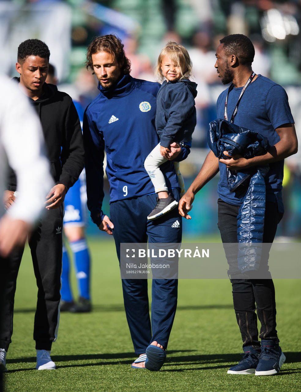 Sundsvalls Linus Hallenius går av planen efter fotbollsmatchen i Allsvenskan mellan GIF Sundsvall och IFK Göteborg den 27 maj 2018 i Sundsvall.