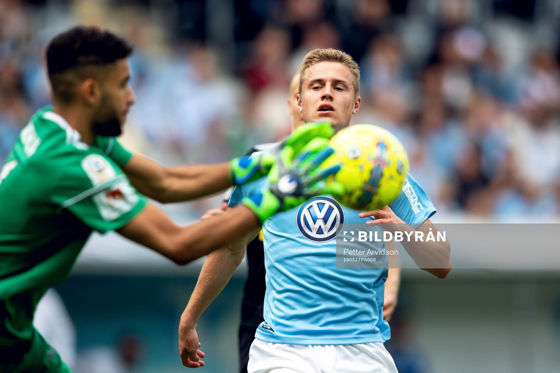 Dalkurds målvakt Sixten Mohlin och Malmö FFs Mattias