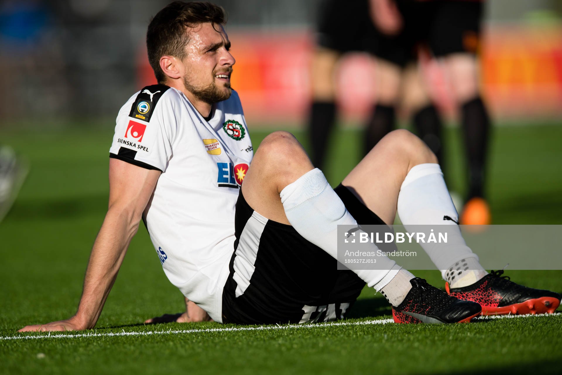 Örebros Filip Rogic deppar