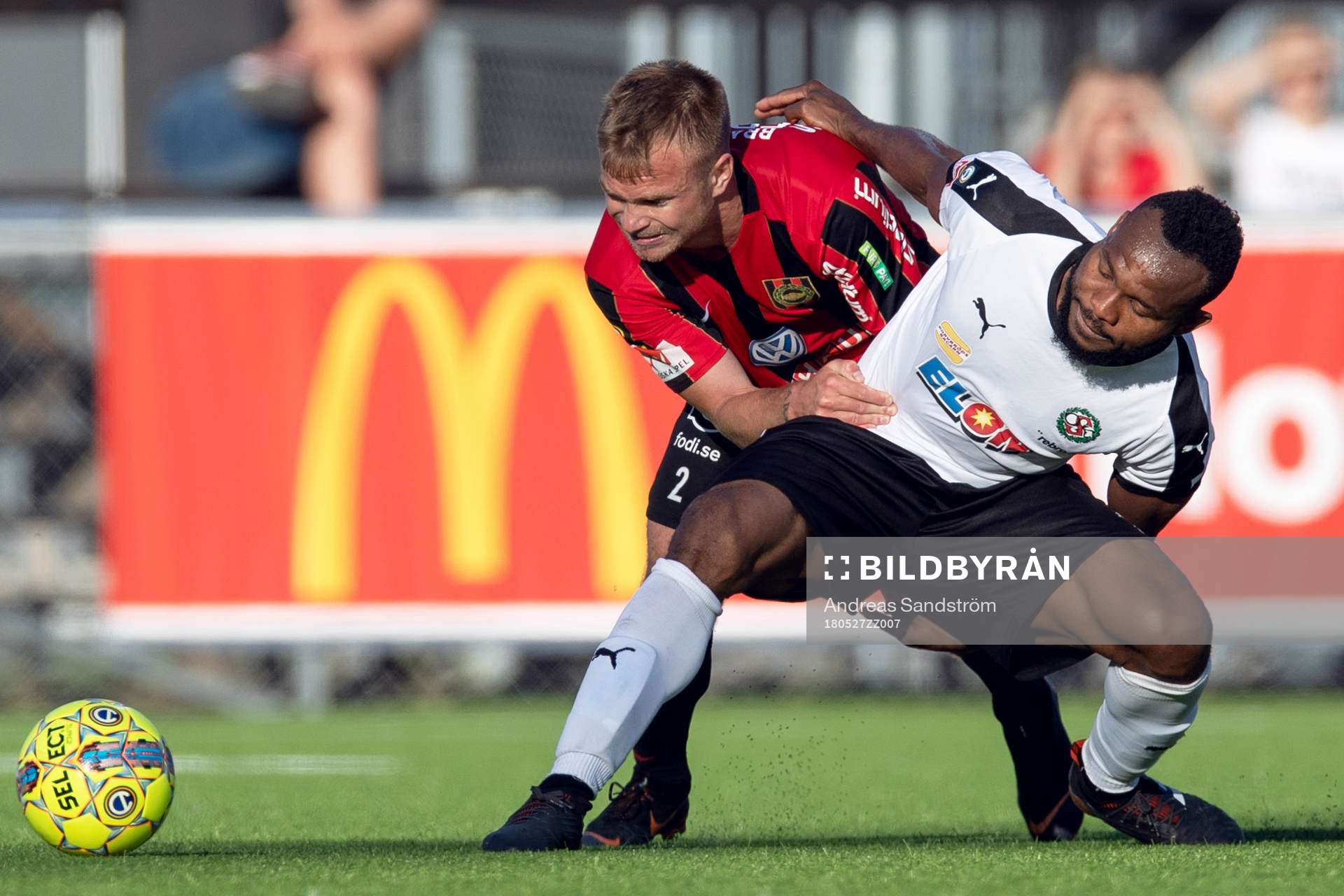 Brommapojkarnas Christopher Brandeborn och Örebros Michael