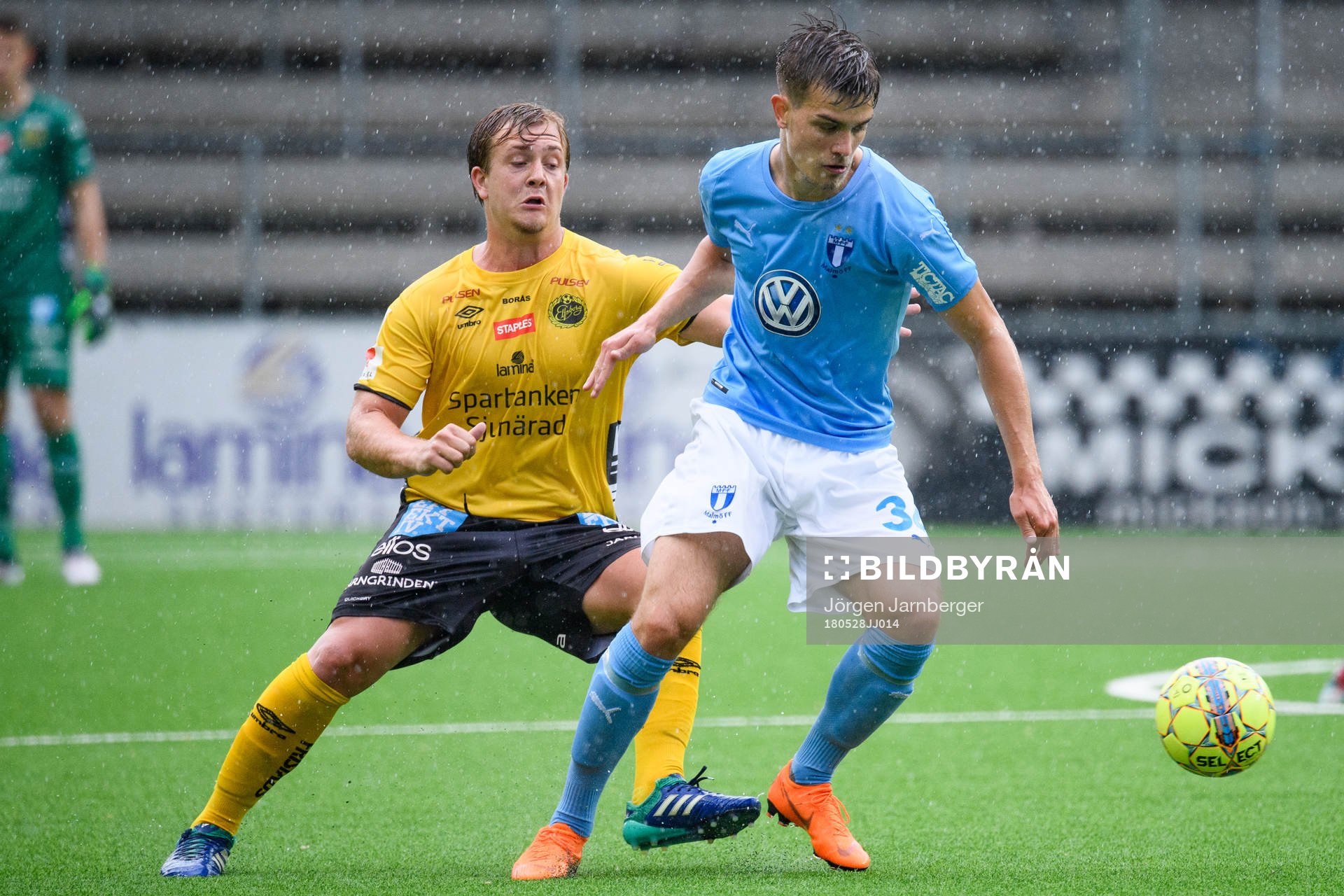 Malmö FF´s Pavle Vagic och Elfsborgs Noel Johansson