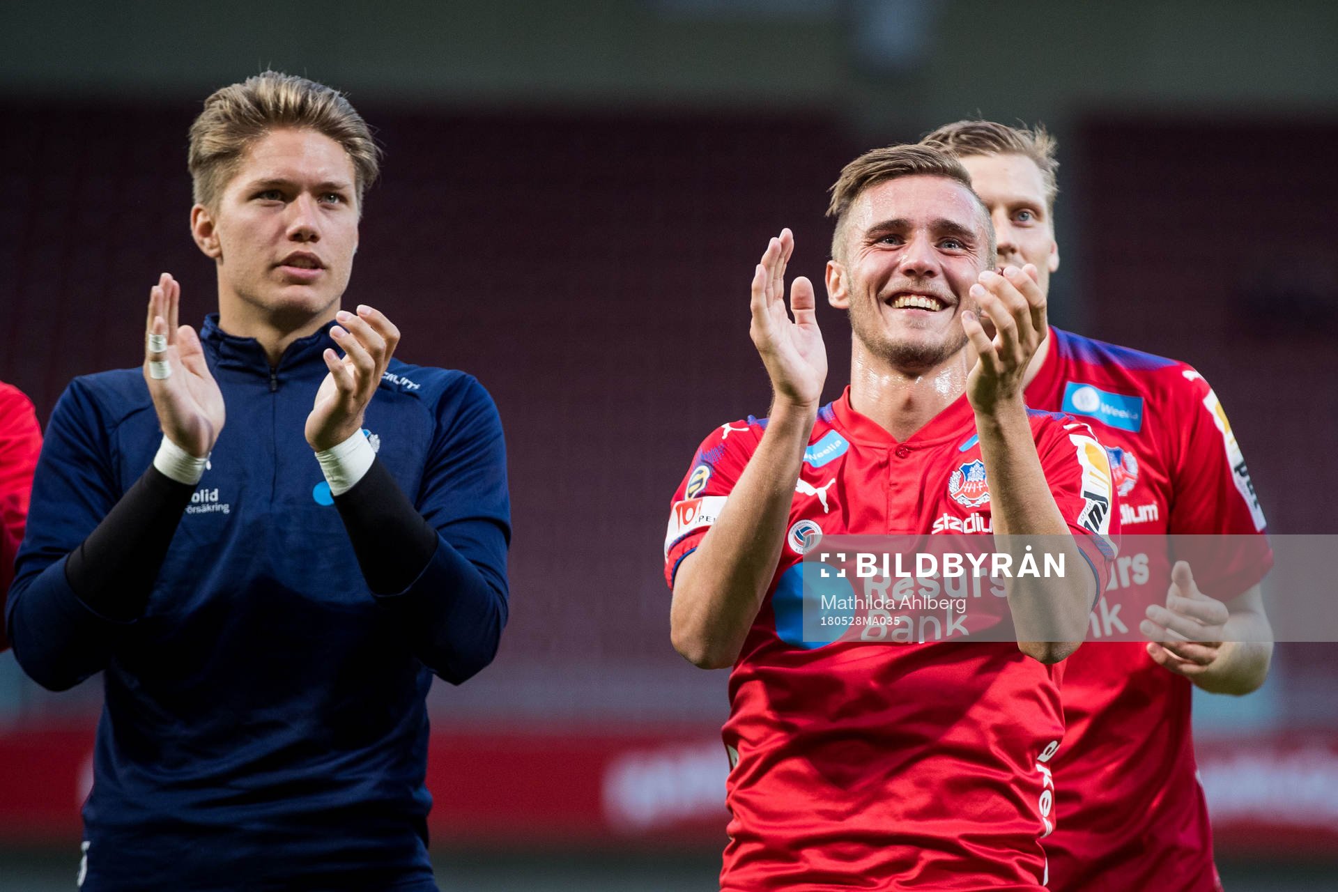 Helsingborgs målvakt Kalle Joelsson och Casper Seger jublar efter fotbollsmatchen i Superettan mellan Helsingborg och Jönköpings Södra den 28 maj 2018 i Helsingborg.